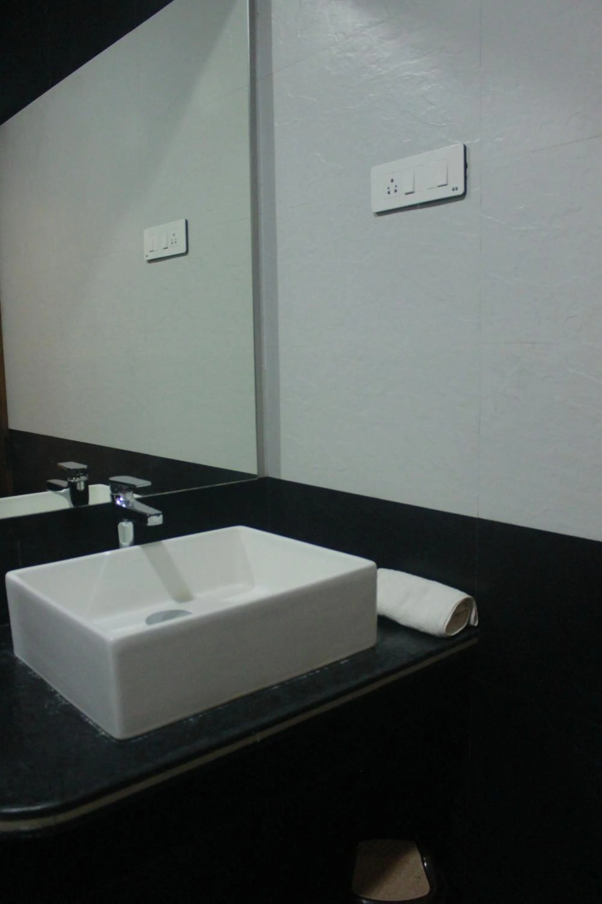 Bathroom in Singaras Coffee Country