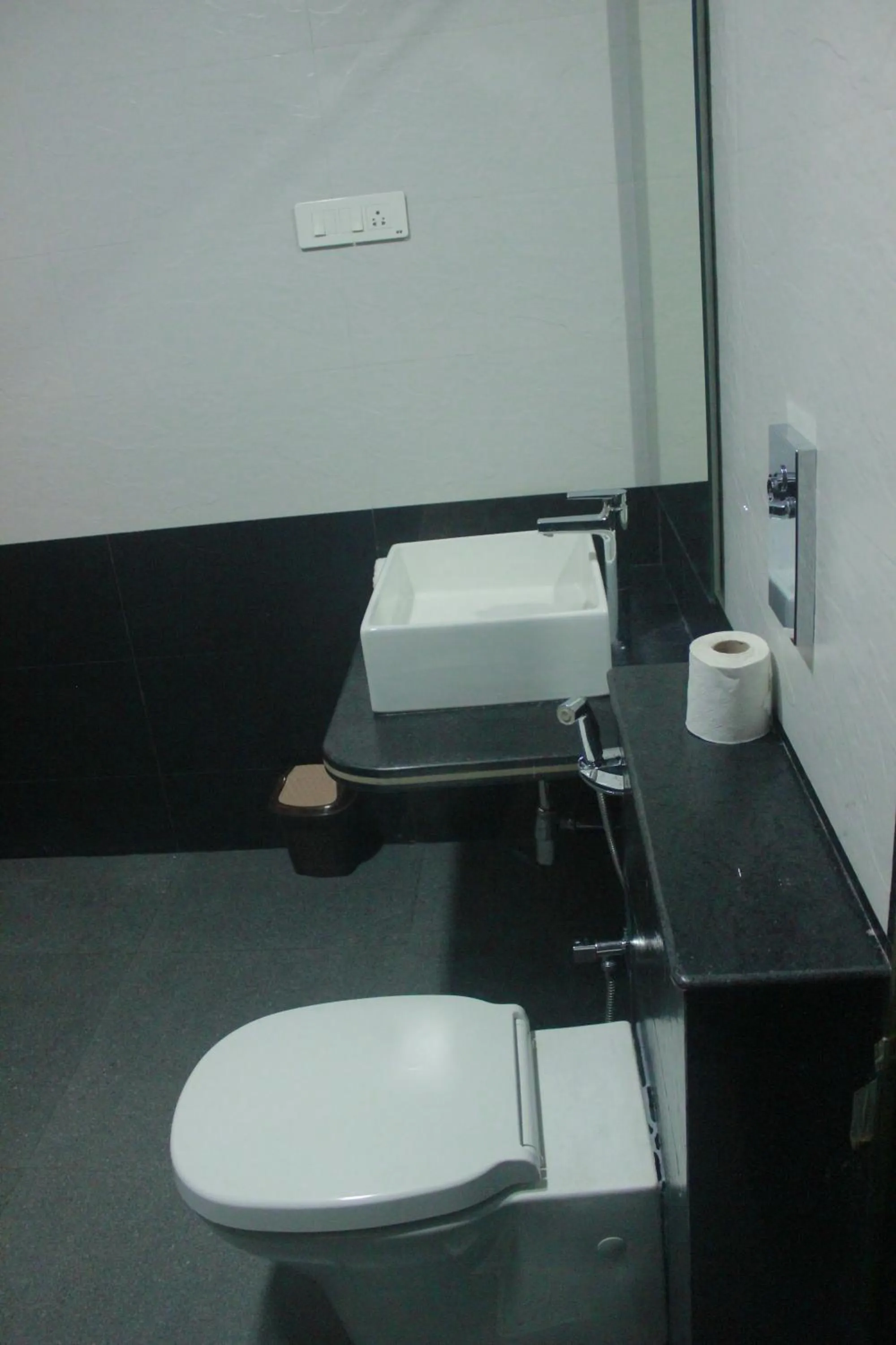 Bathroom in Singaras Coffee Country