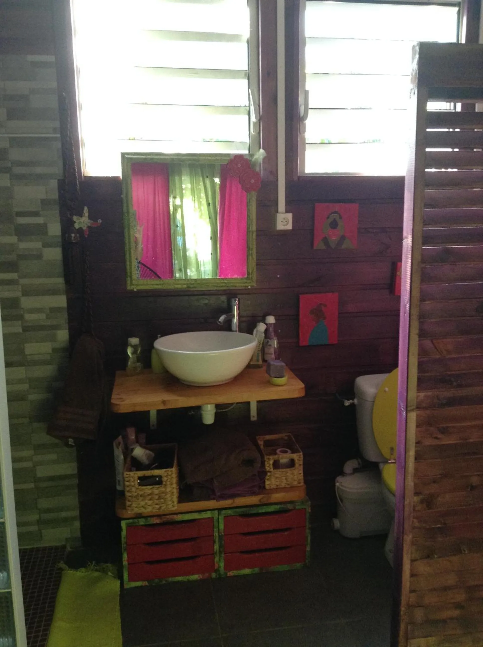 Shower in Le Chalet dAZAE