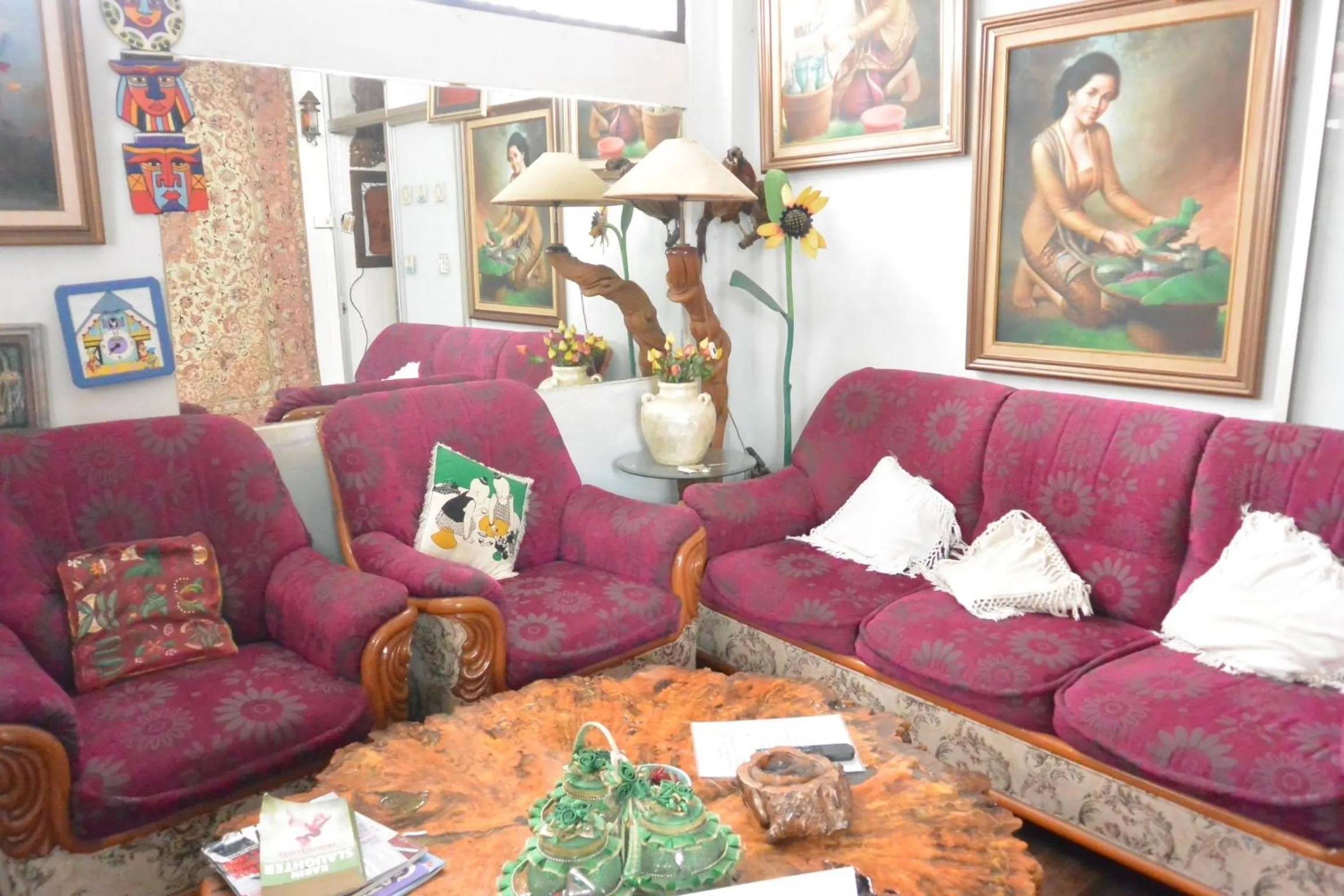 Seating area in King's Home Hua Hin Homestay