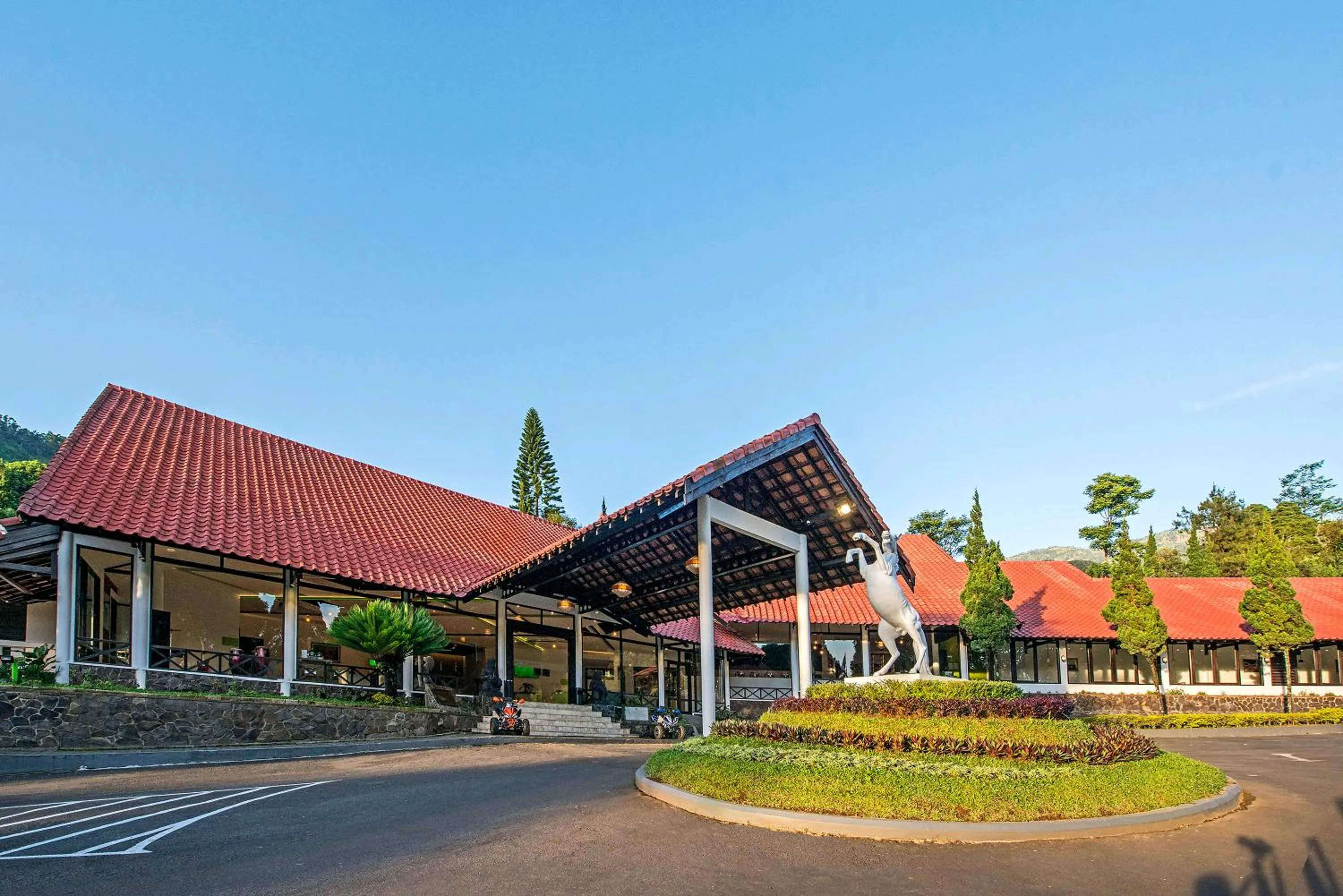 Property building in Grand Whiz Hotel Bromo