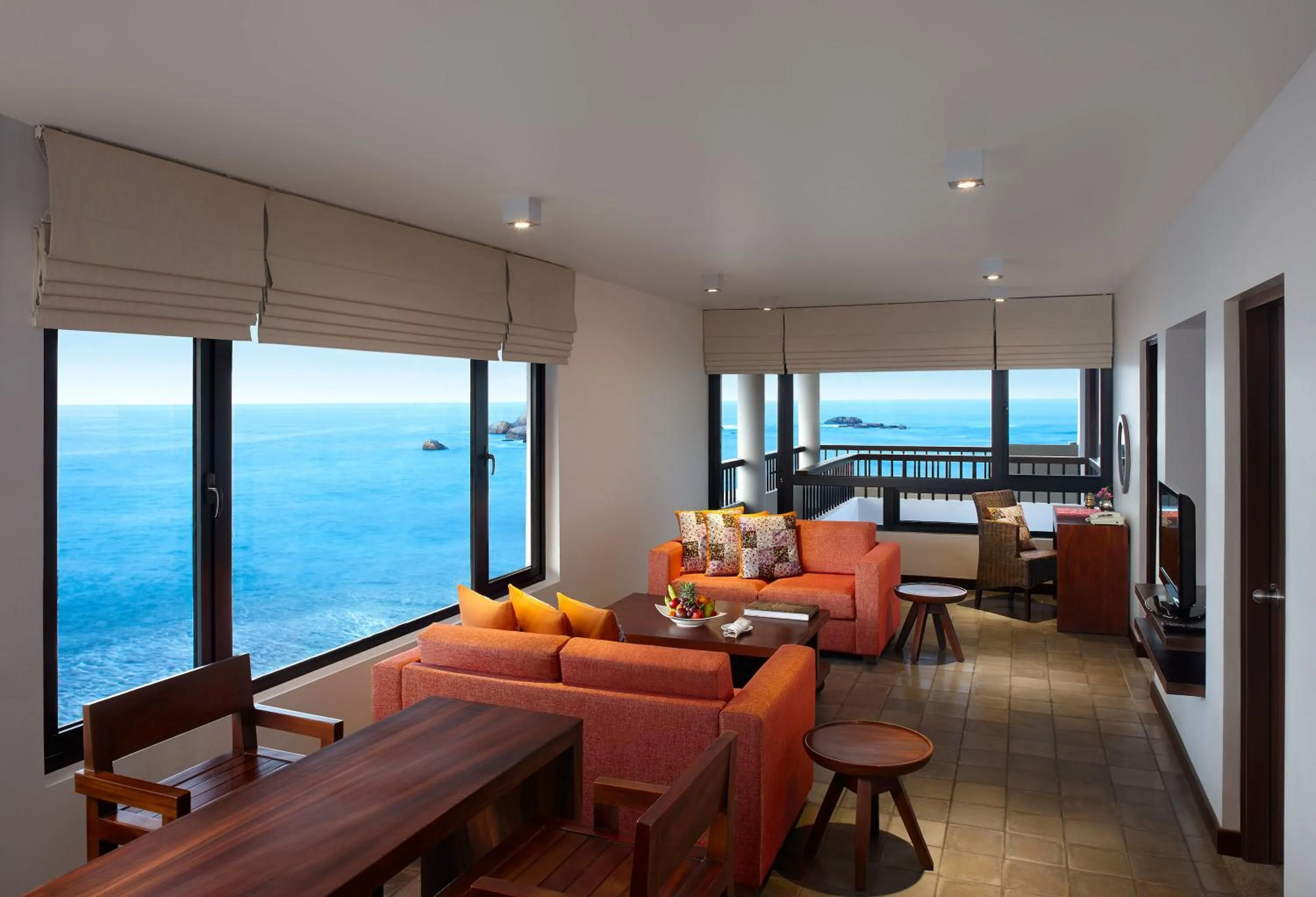 Other in Hikka Tranz by Cinnamon