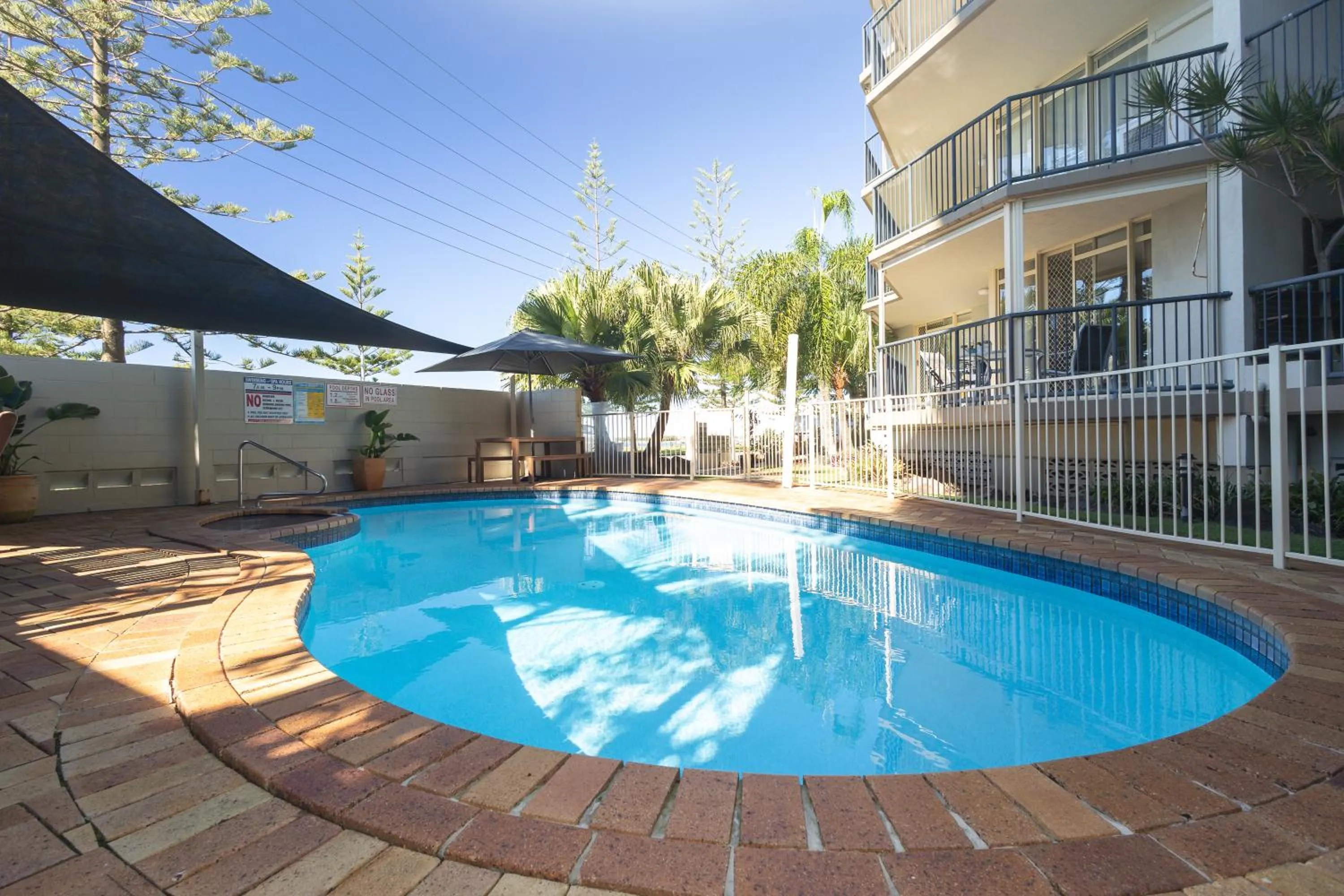 Swimming pool in Bayview Beach Holiday Apartments