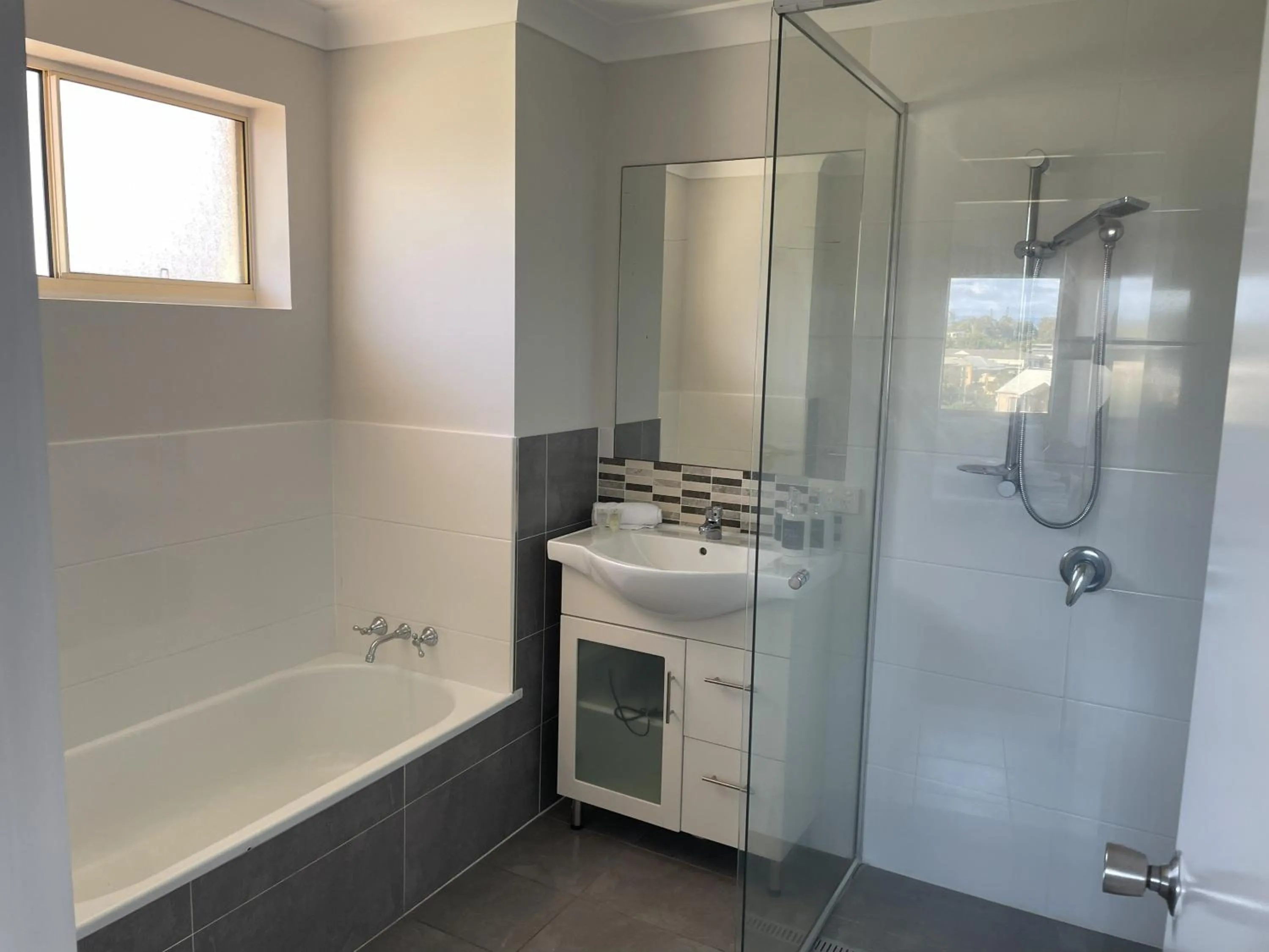 Bathroom in Bayview Beach Holiday Apartments