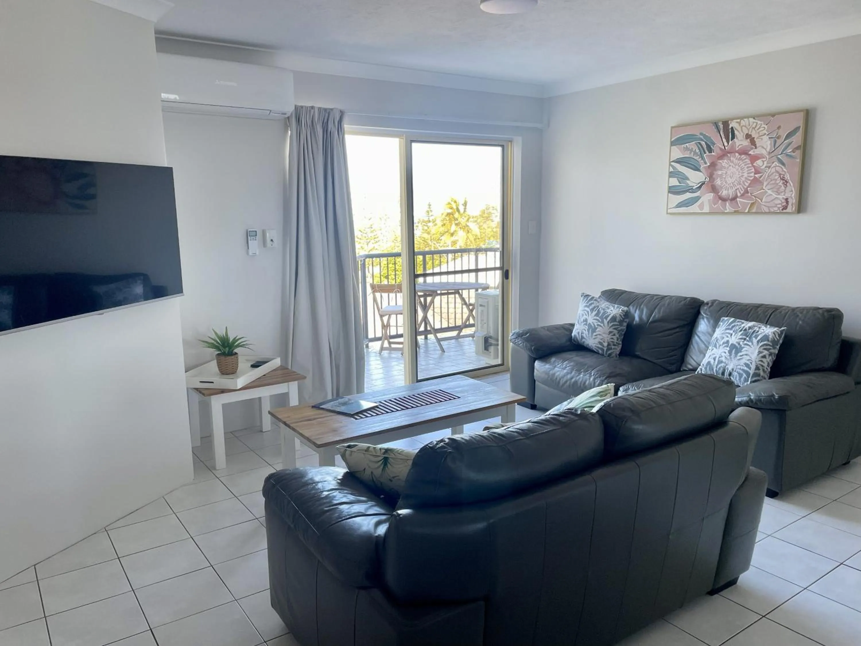 Living room in Bayview Beach Holiday Apartments