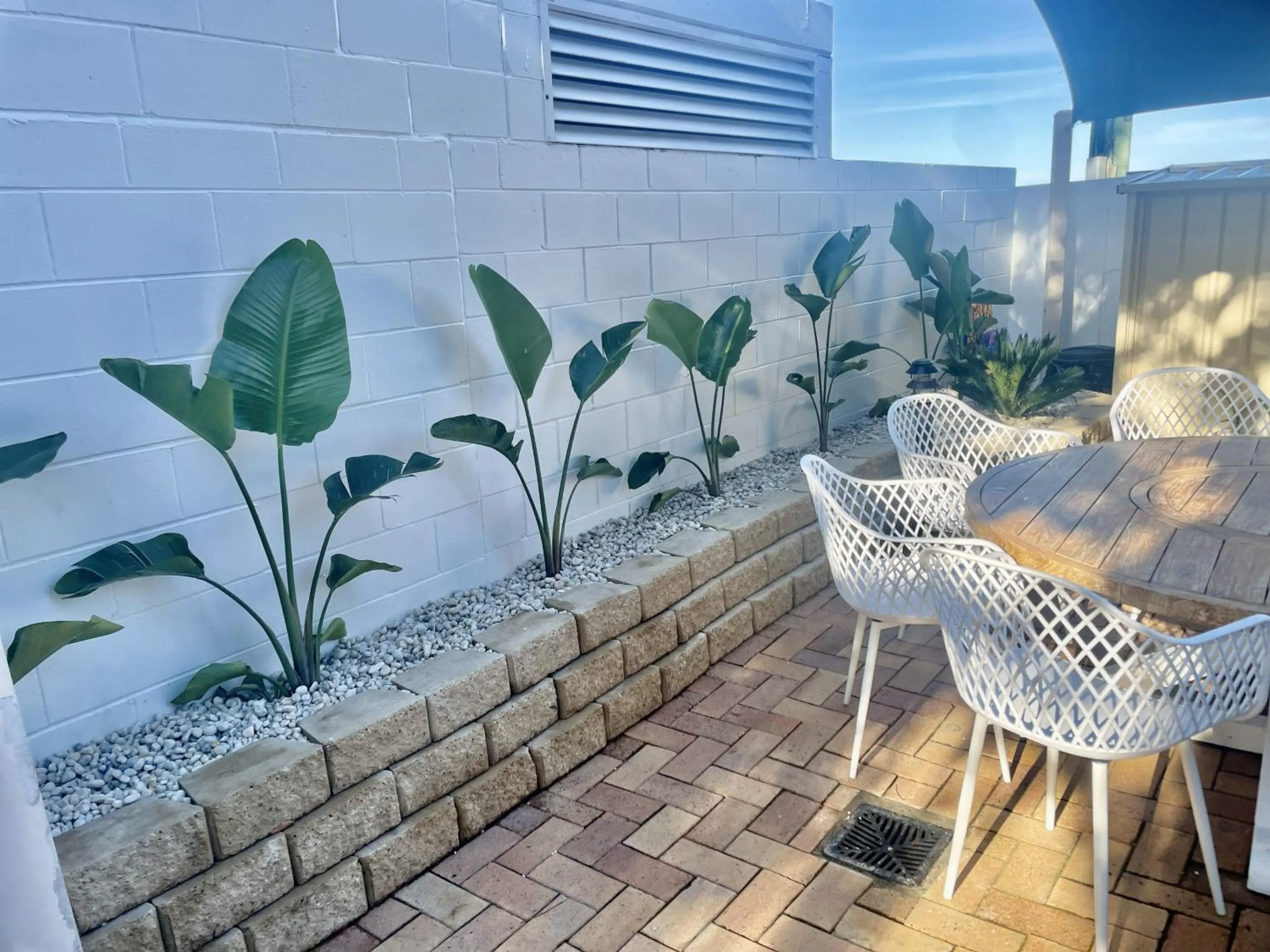 Property building in Bayview Beach Holiday Apartments