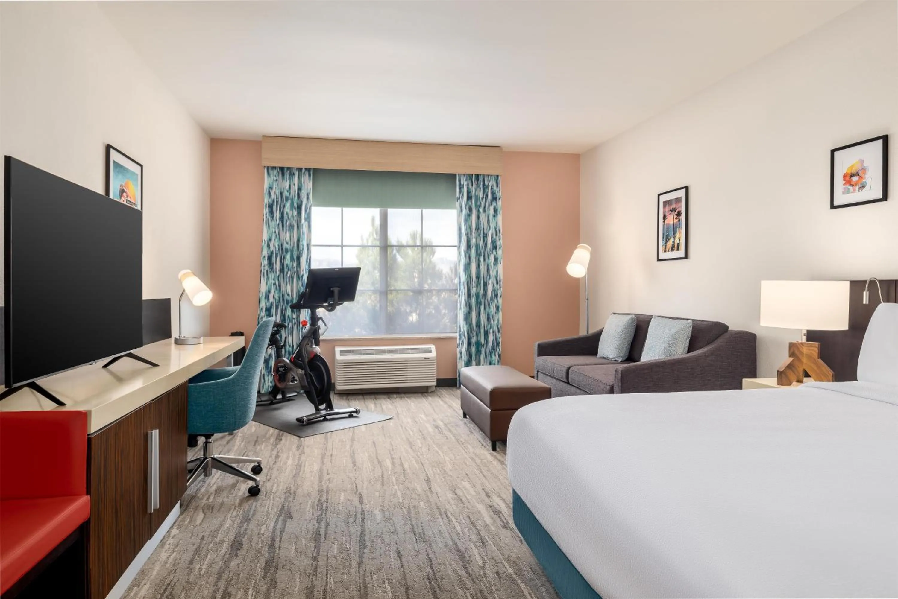 Bed in Hilton Garden Inn Las Vegas Strip South