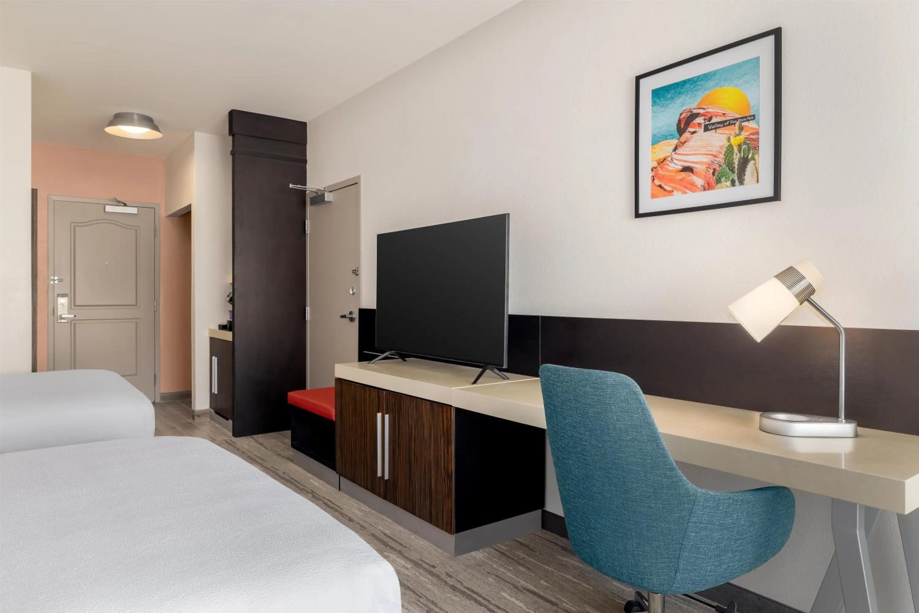 Bed in Hilton Garden Inn Las Vegas Strip South