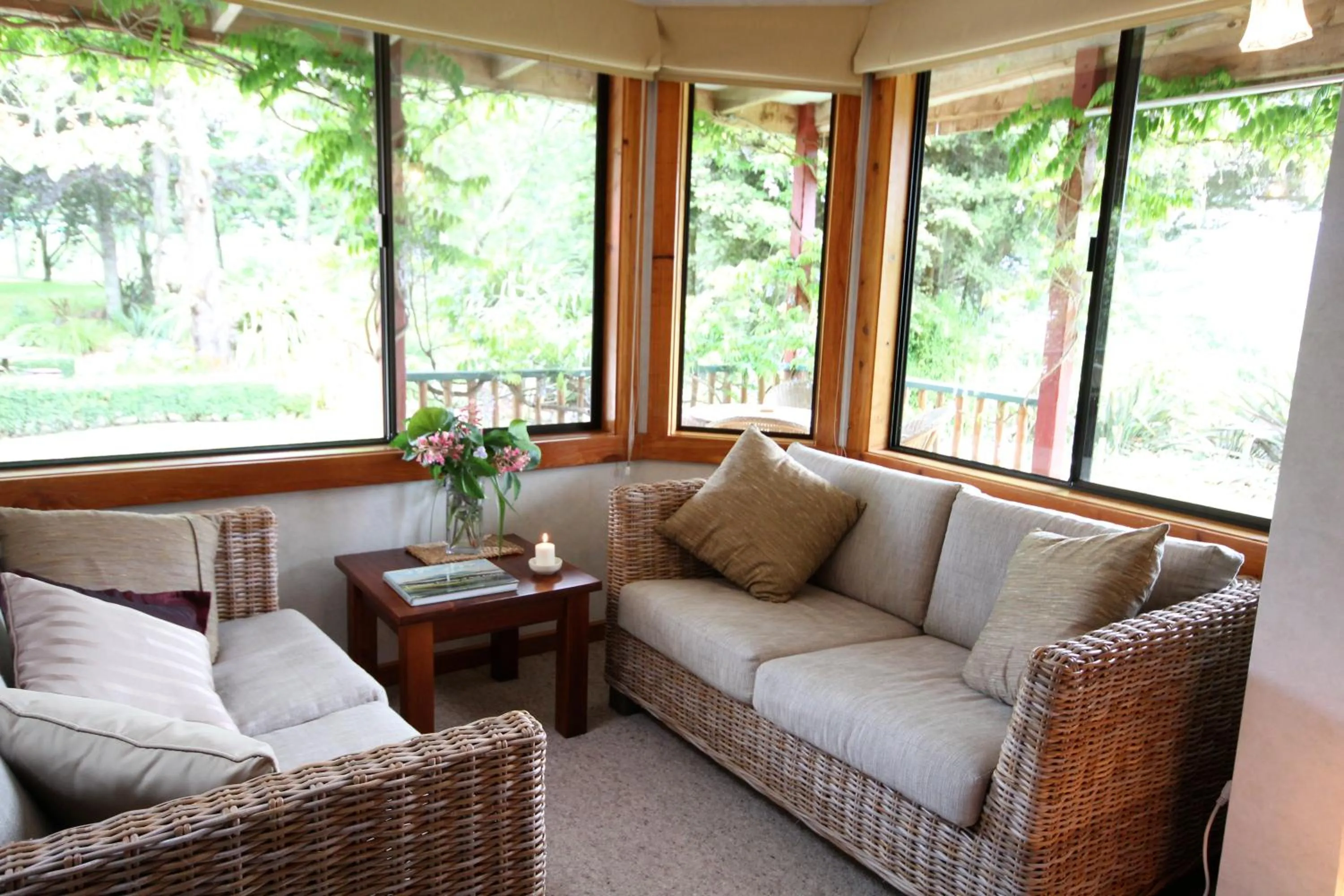 Living room in Murchison Lodge