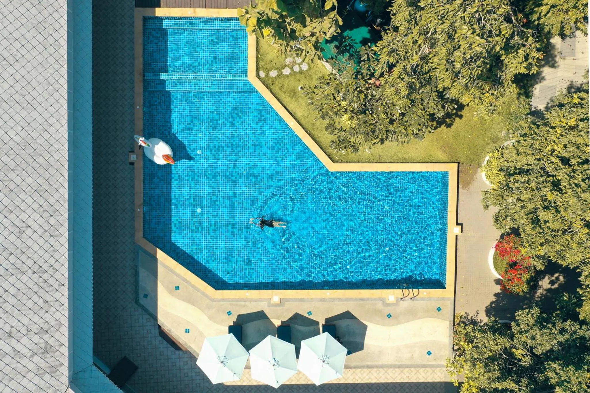 Swimming pool in Tubtim Siam River Kwai Resort