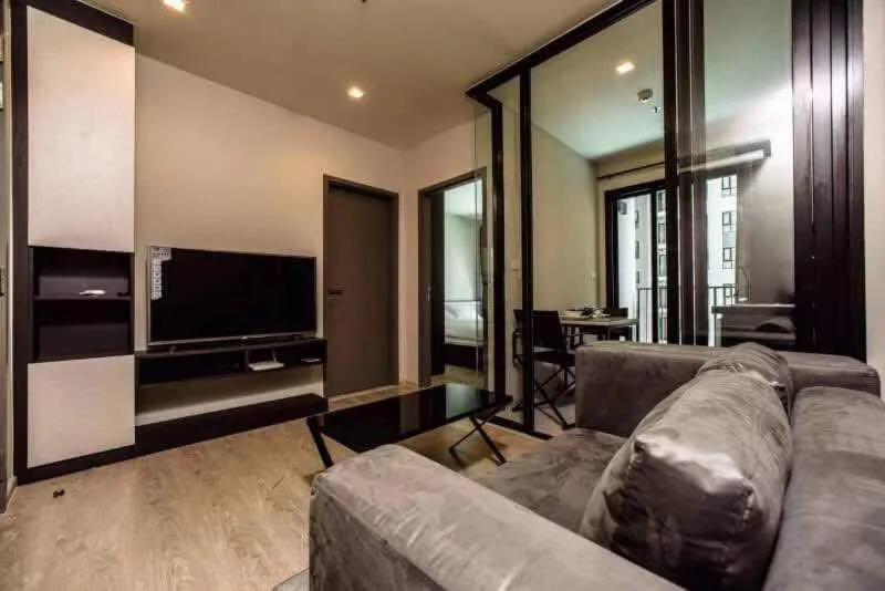 The Base Pattaya by Feng