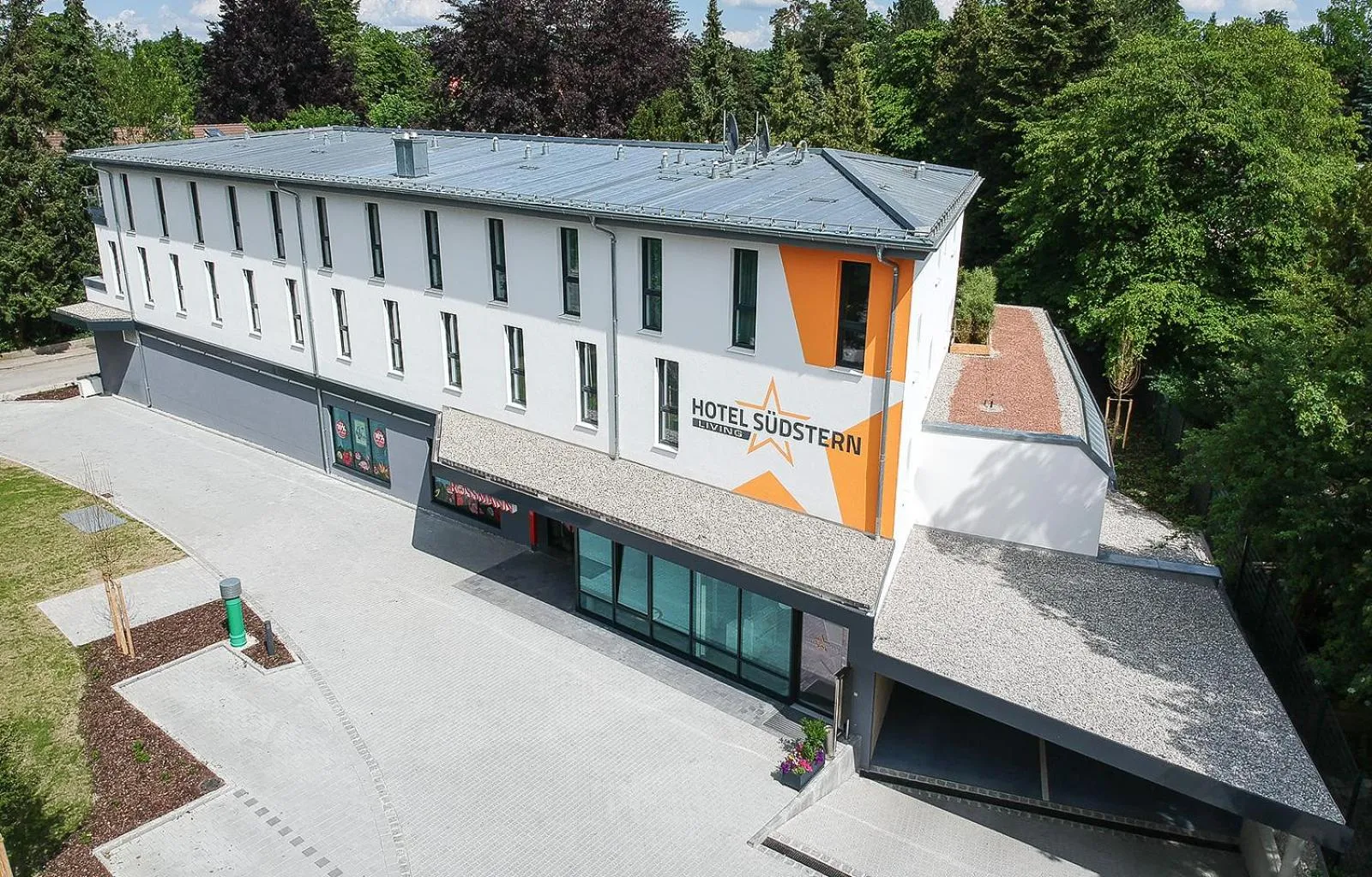 Property building in Hotel Südstern