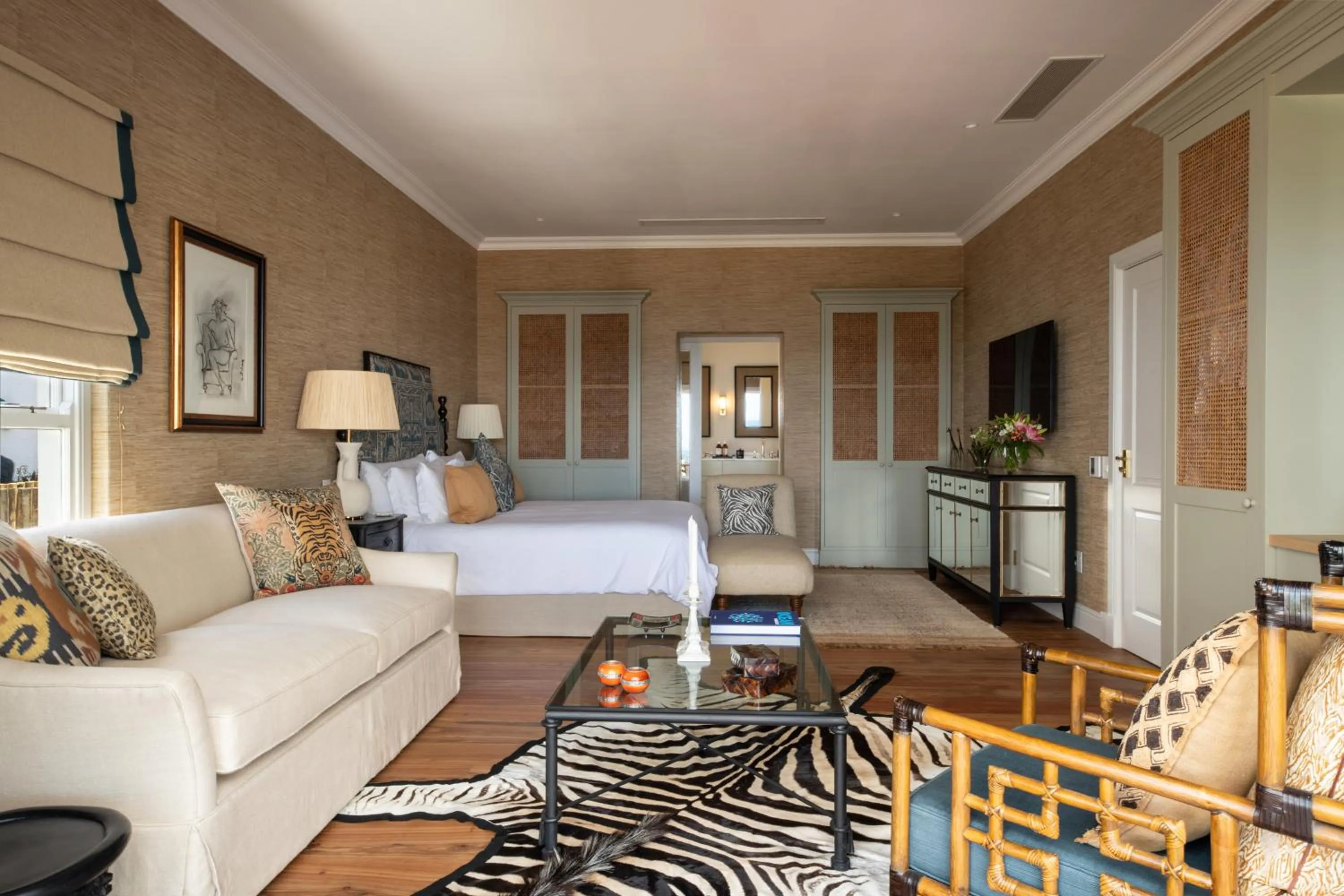 Bedroom, Bed in La Fontaine Guest House Hermanus