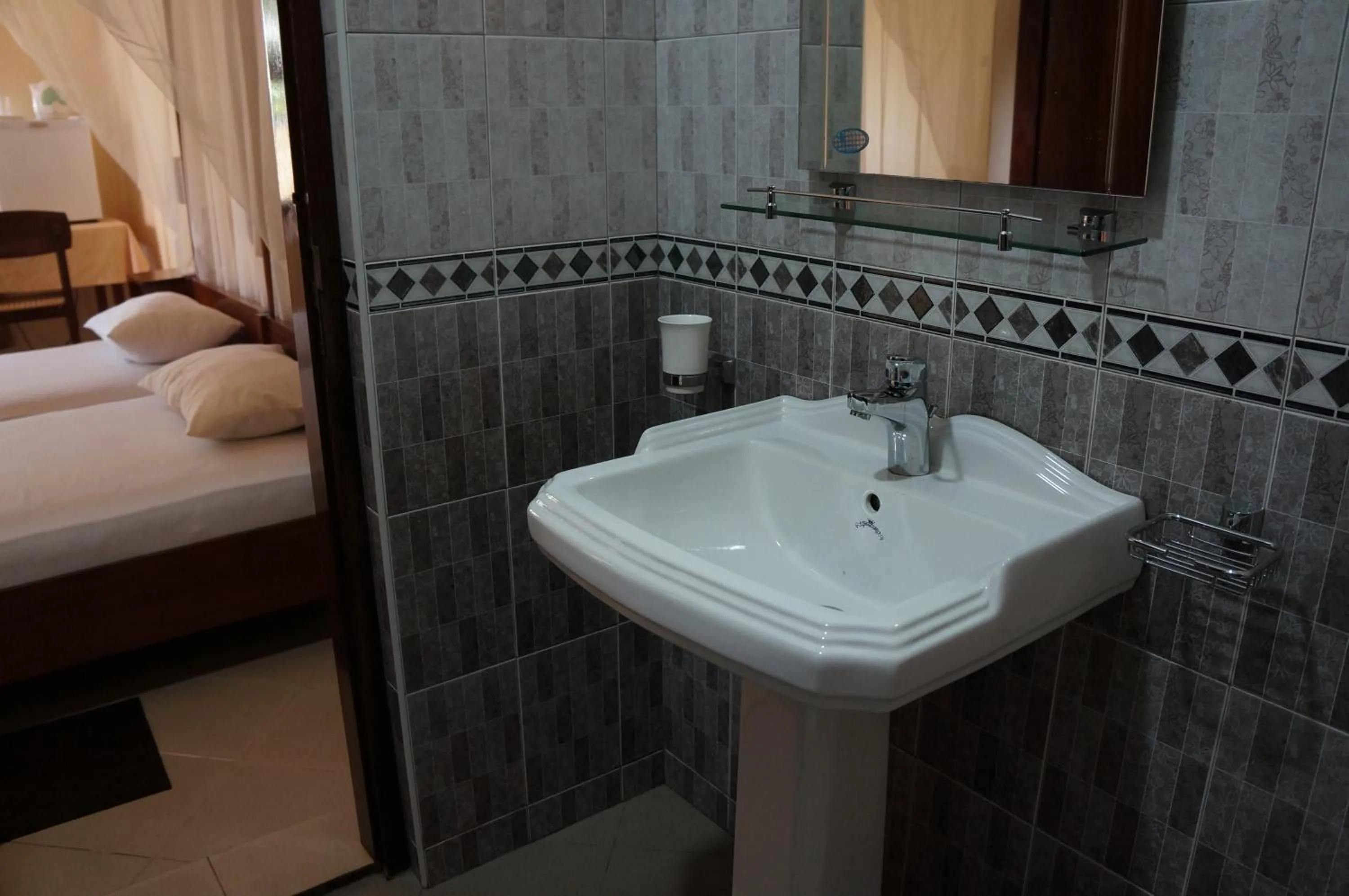 Bathroom, Bed in Tandem Guesthouse