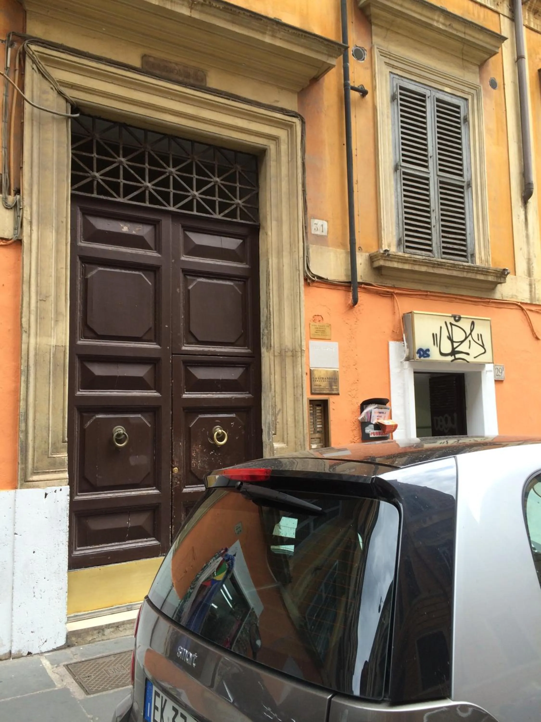 Facade/entrance in Habana's Design