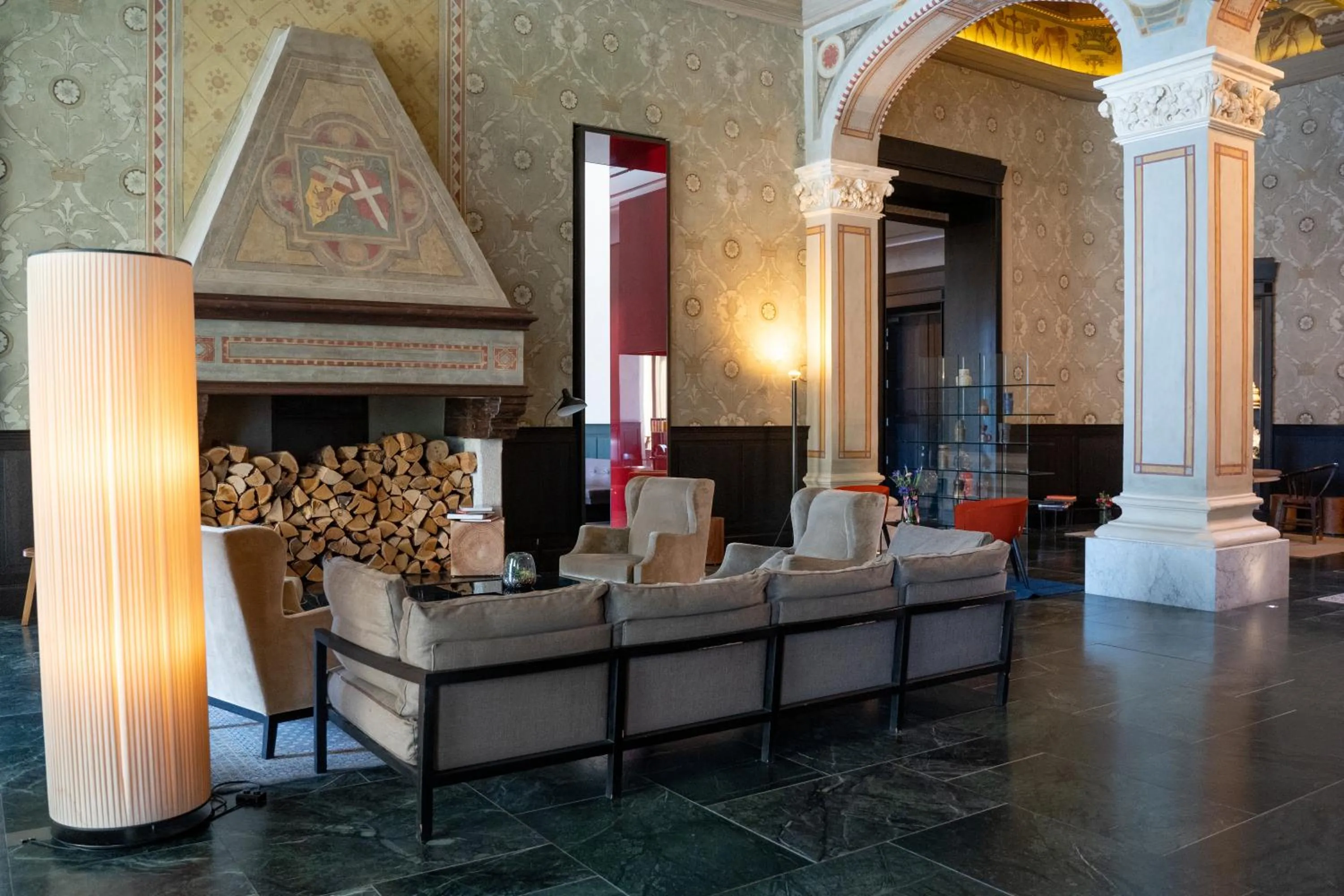 Lobby or reception in Grand Hotel Billia