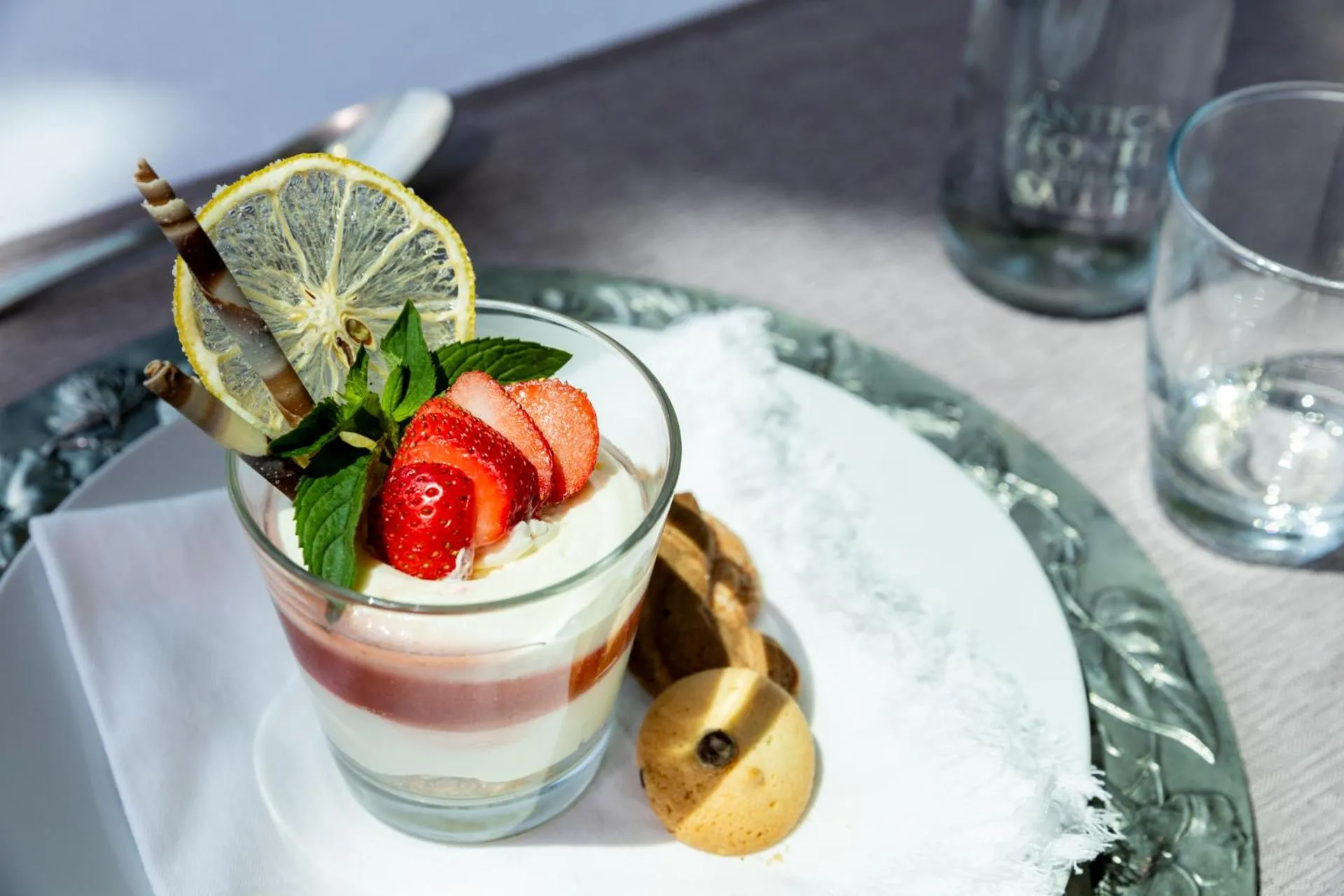 Food in Grand Hotel Billia