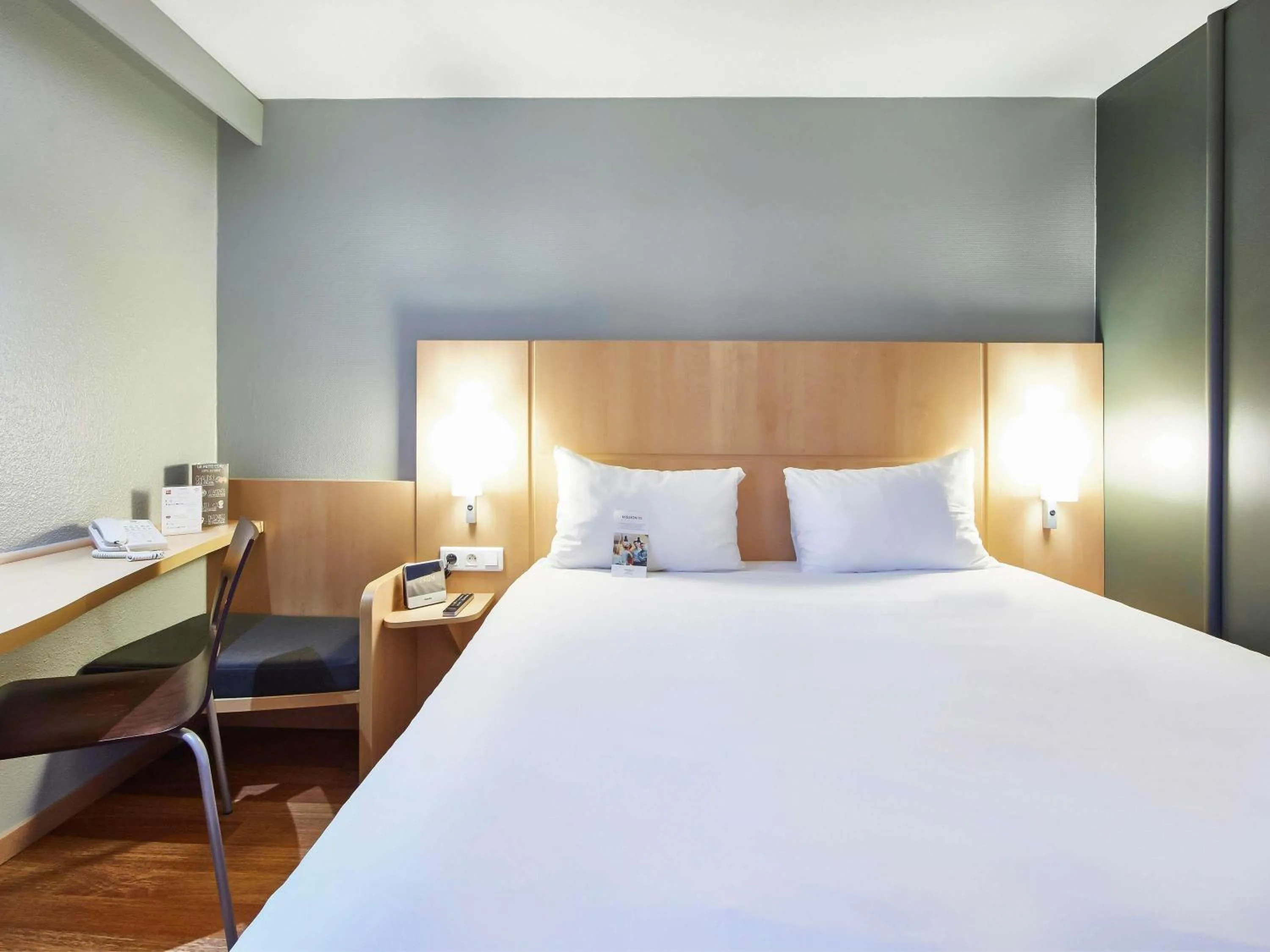 Bedroom, Bed in ibis Haguenau Strasbourg Nord