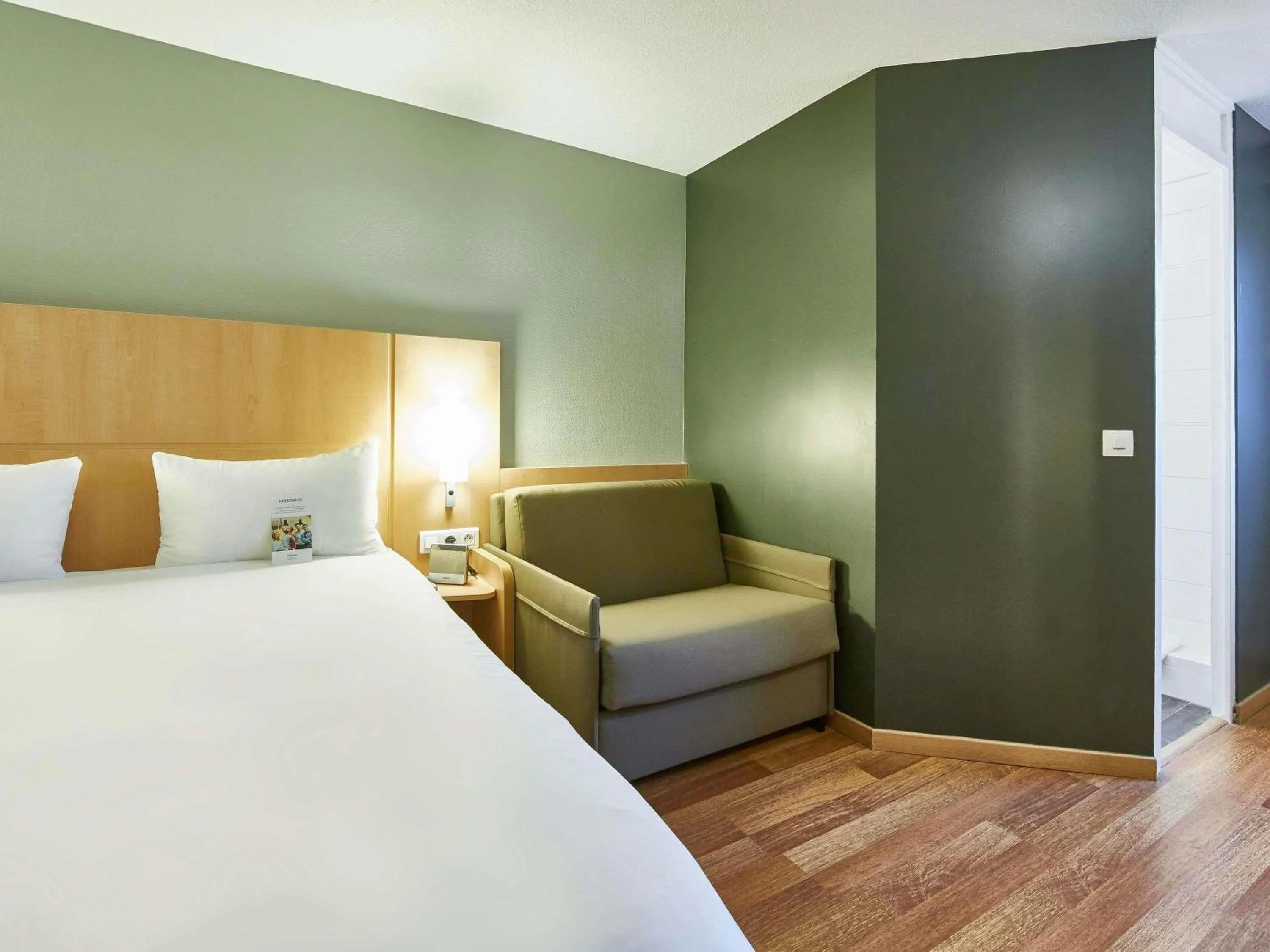 Bedroom, Bed in ibis Haguenau Strasbourg Nord