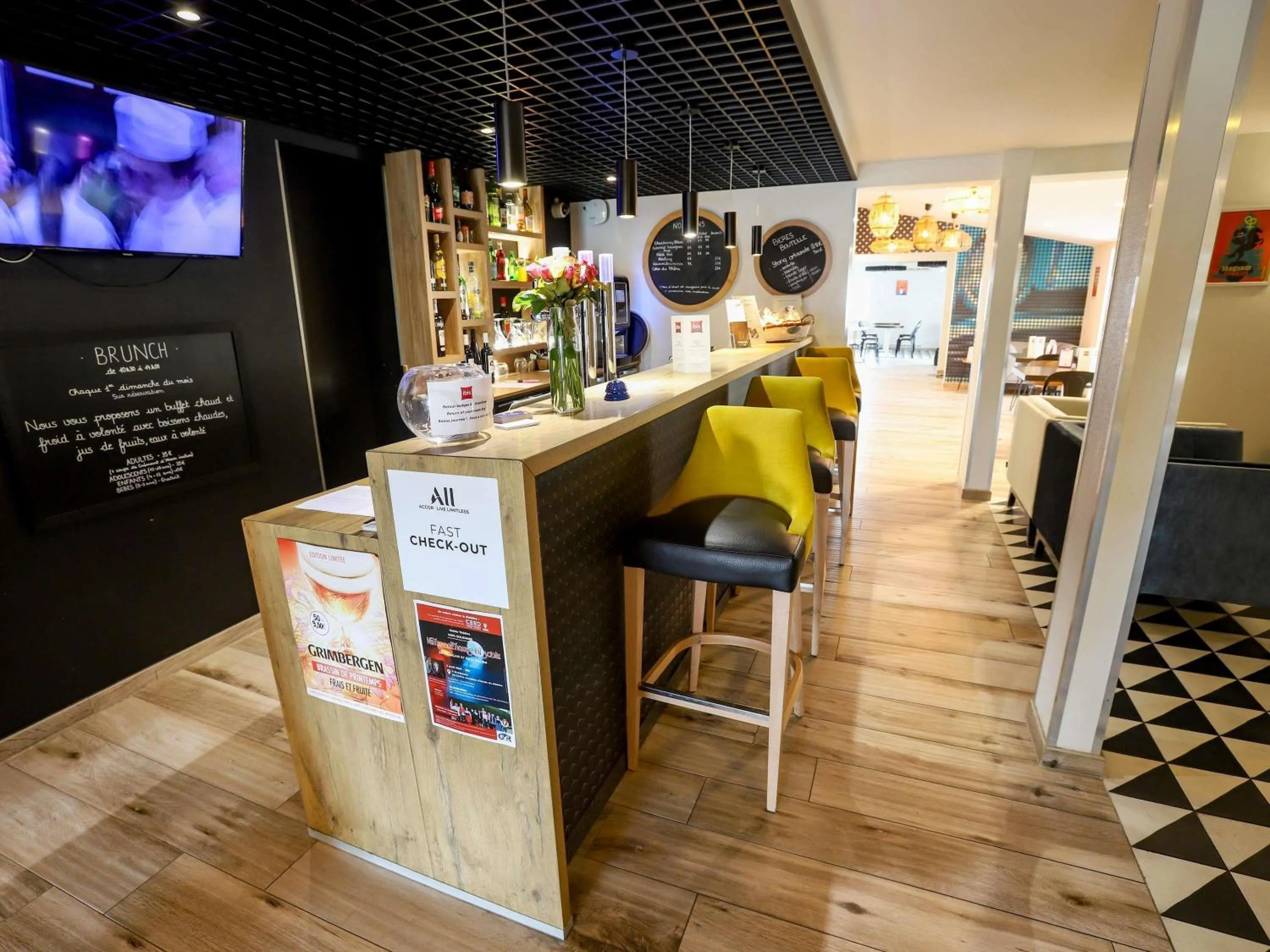 Lounge or bar in ibis Haguenau Strasbourg Nord