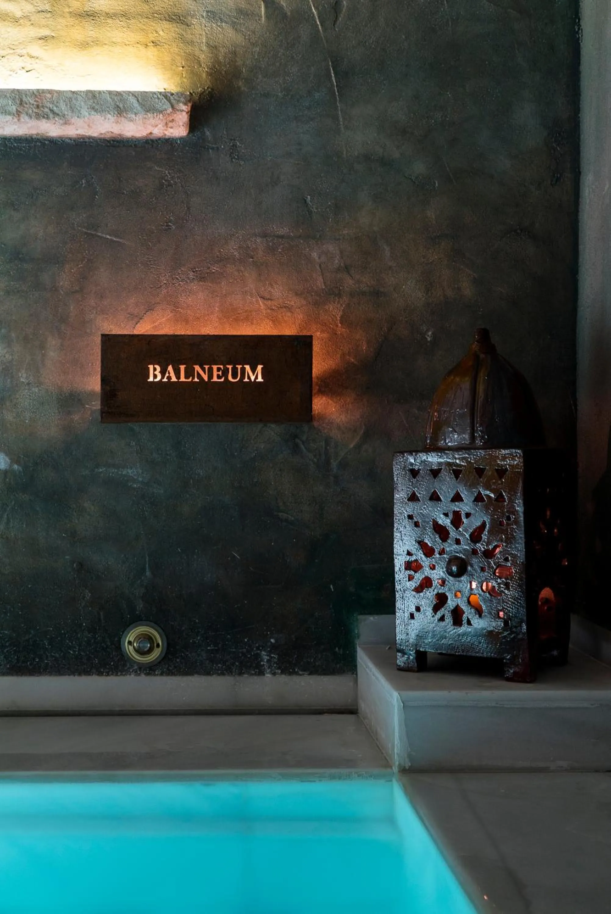 Hot Spring Bath in Aire Hotel & Ancient Baths