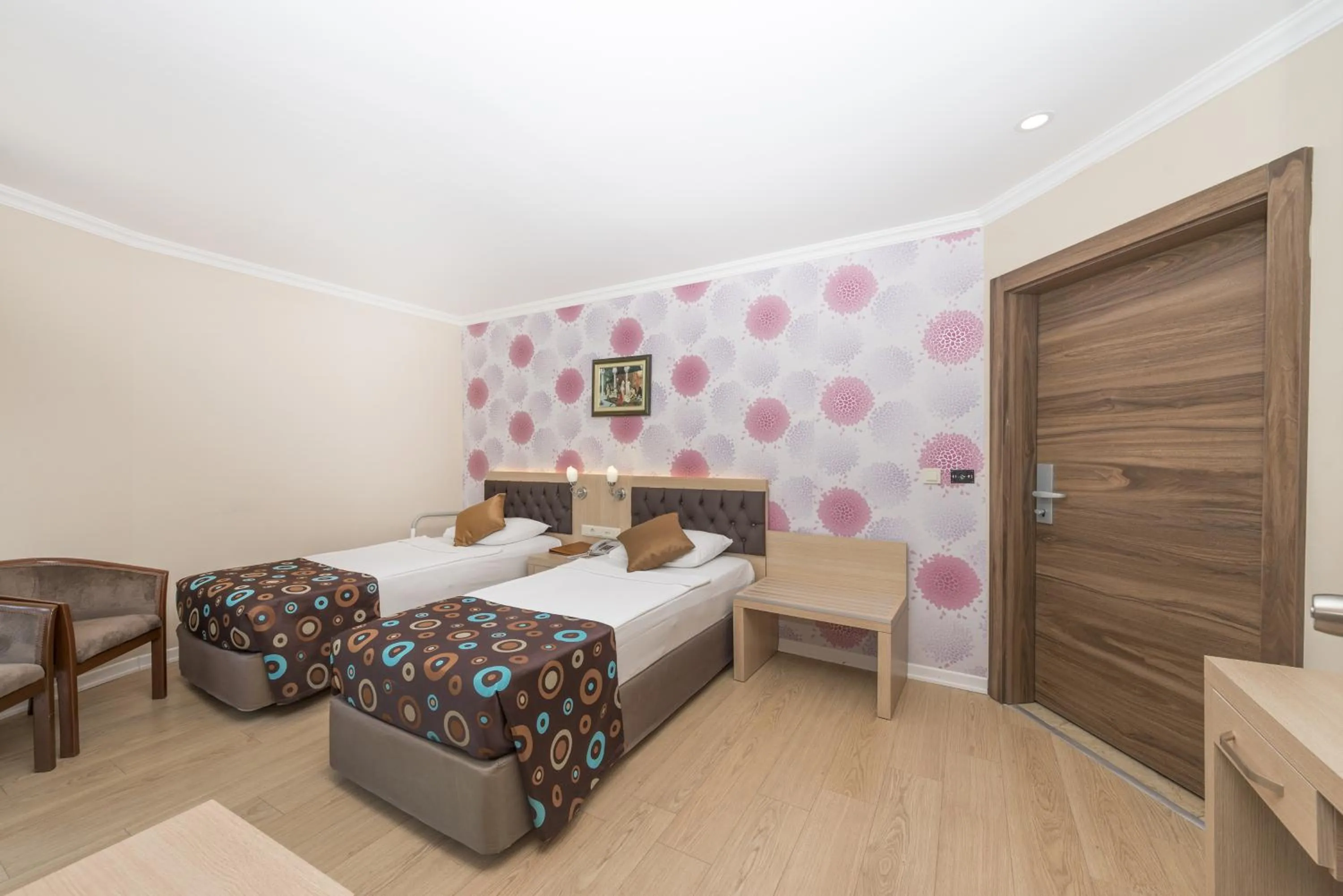 Photo of the whole room in Asdem Park Otel