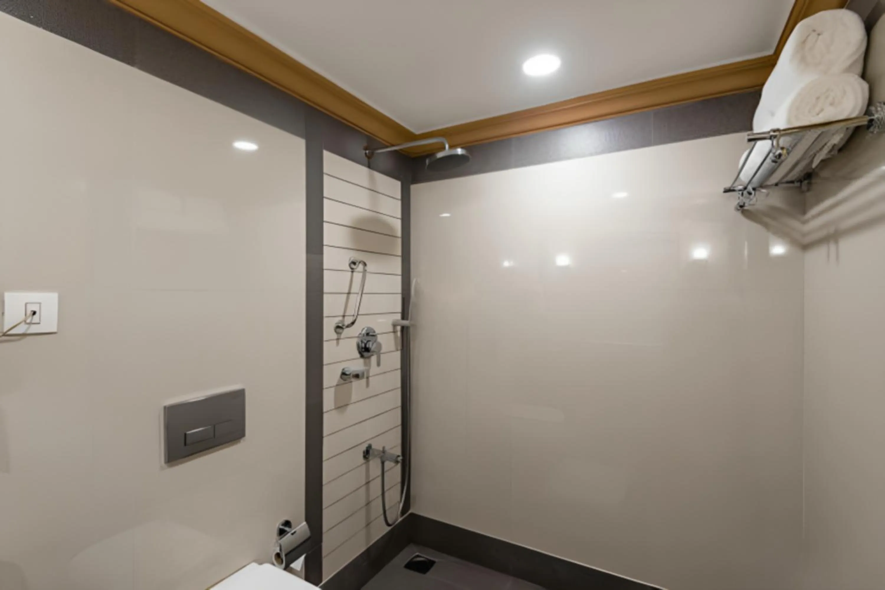Bathroom in Fortune Resort Sullivan Court, Ooty - Member ITC Hotels' Group