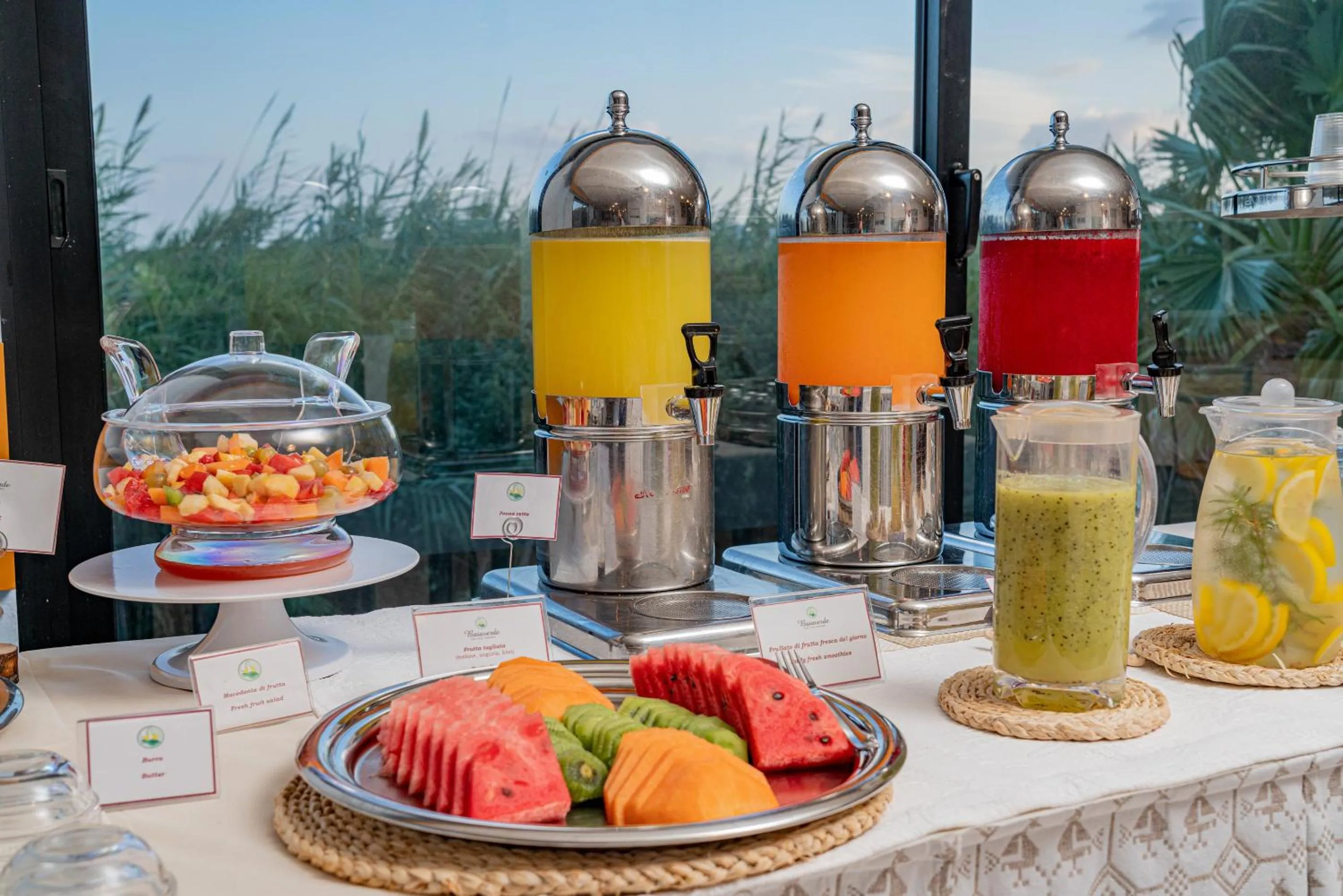 Buffet breakfast in Club Hotel Residence Baiaverde
