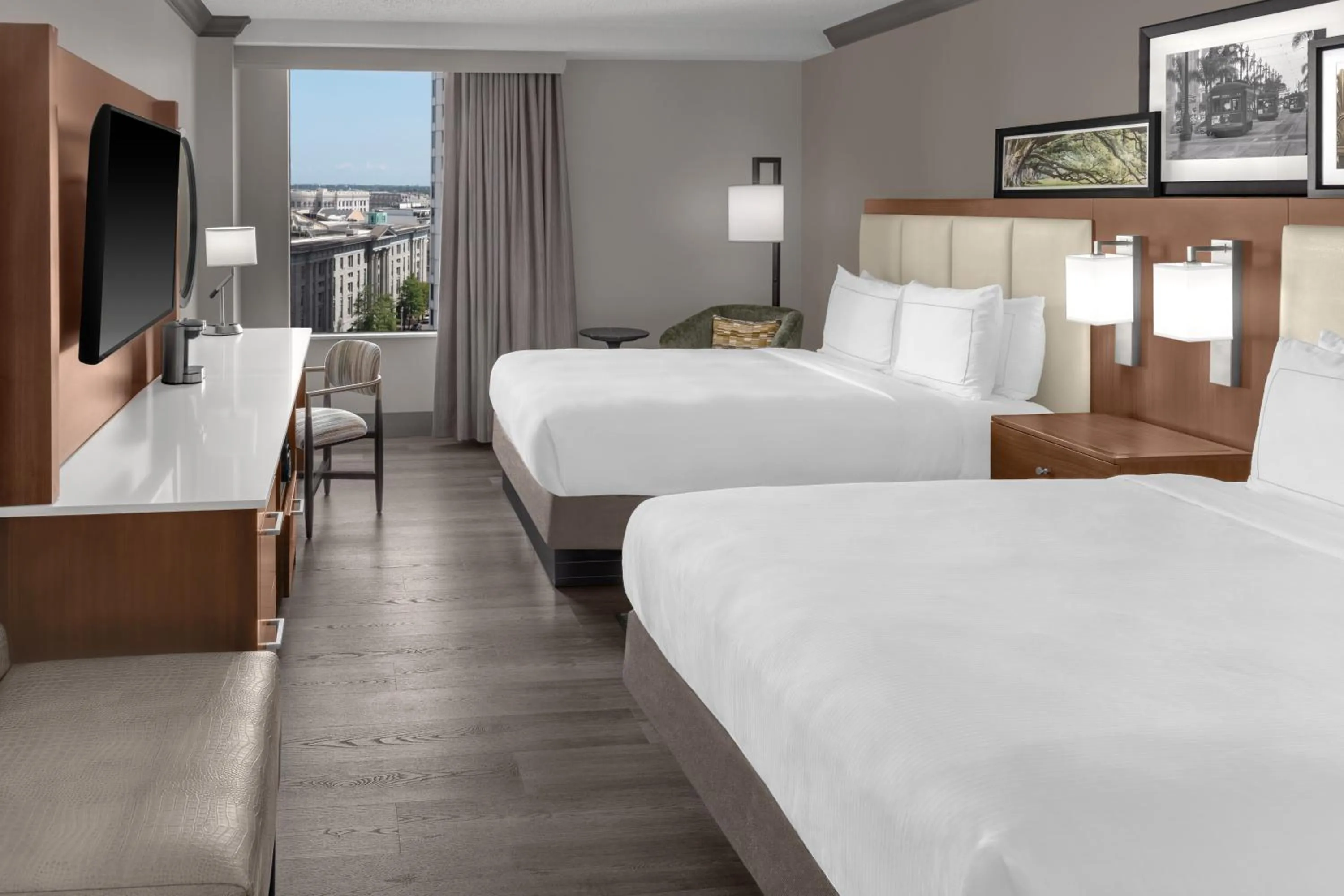 Bedroom, Bed in DoubleTree by Hilton New Orleans