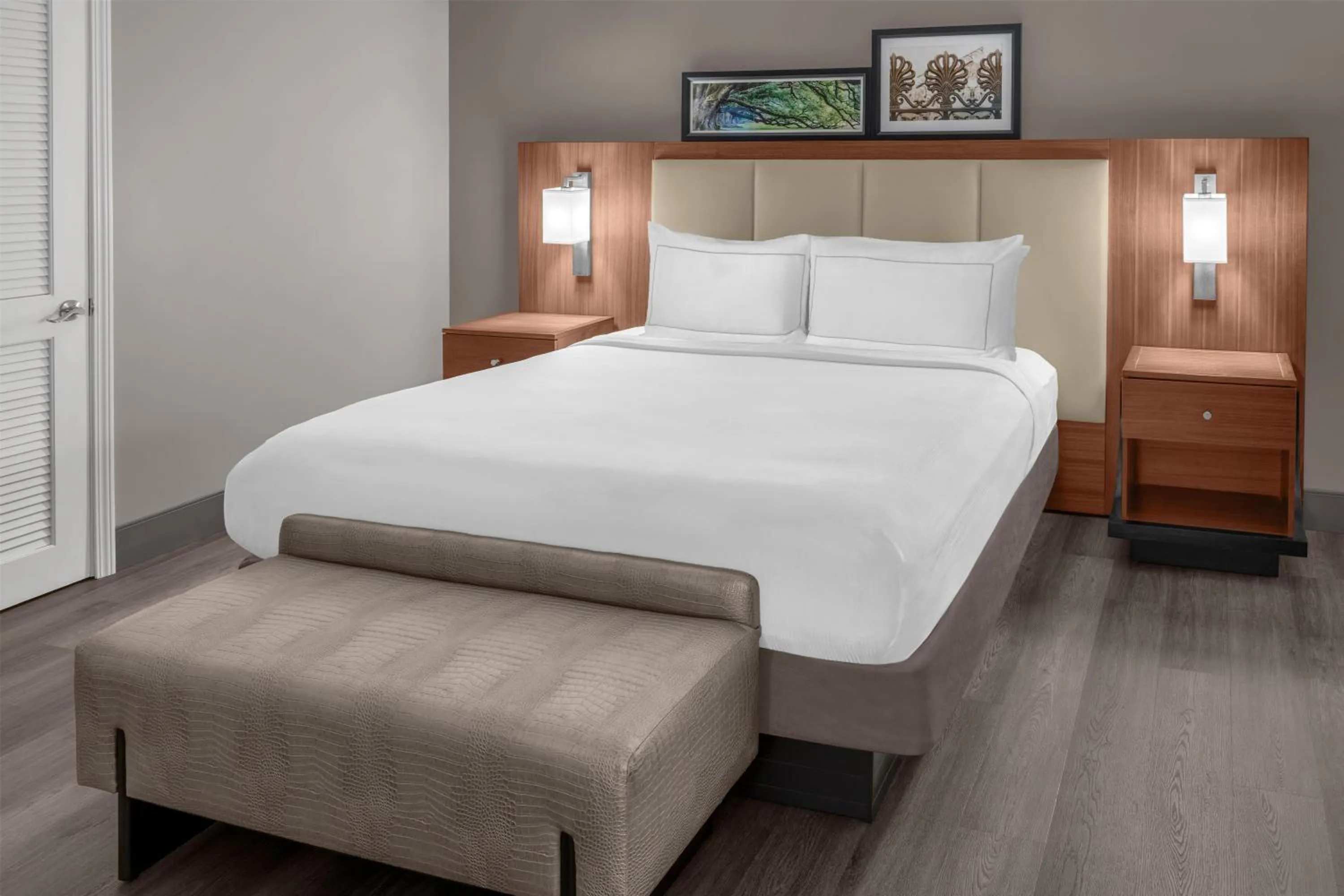 Bed in DoubleTree by Hilton New Orleans