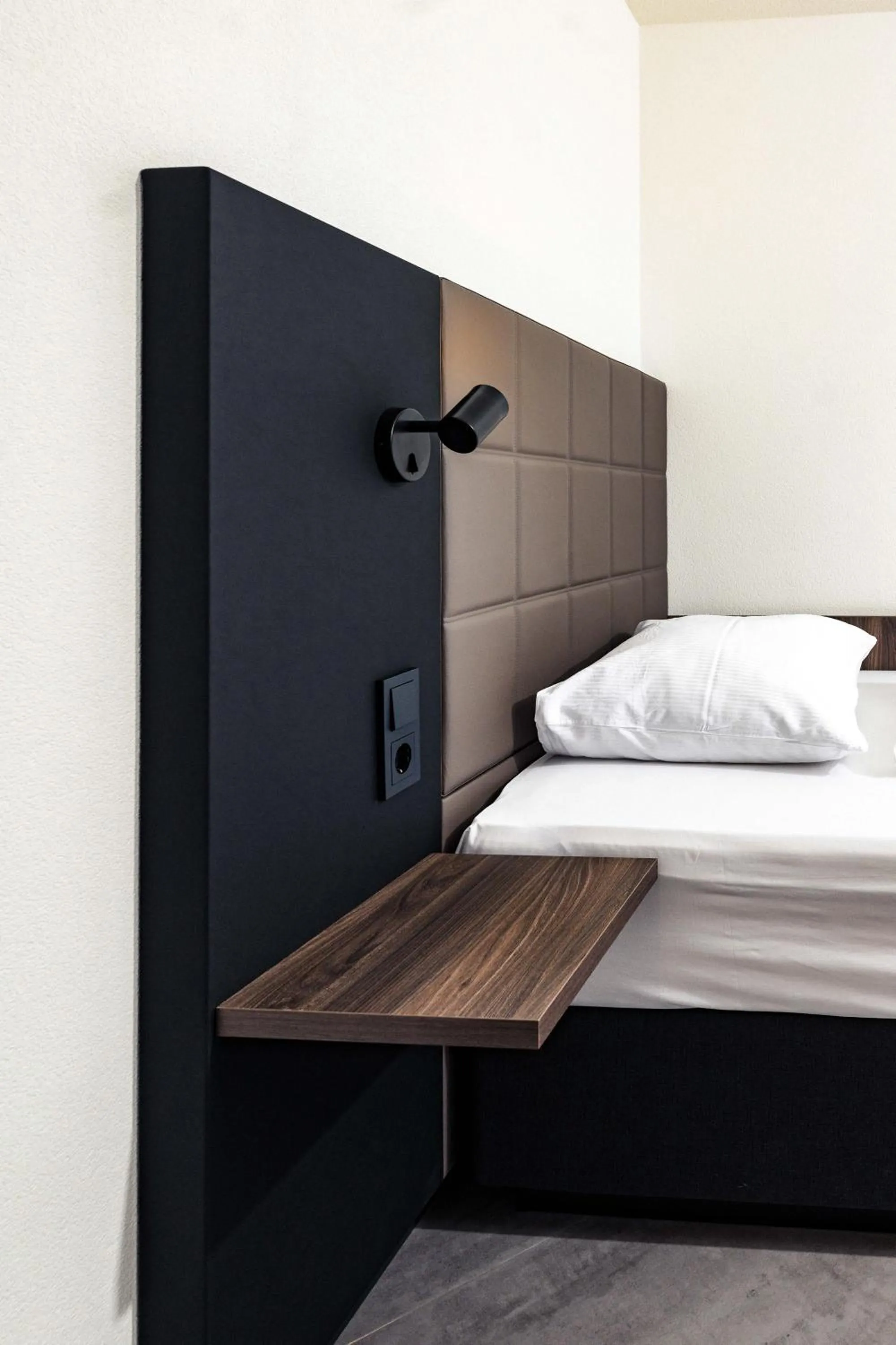 Photo of the whole room, Bed in Concorde Hotel am Flugplatz