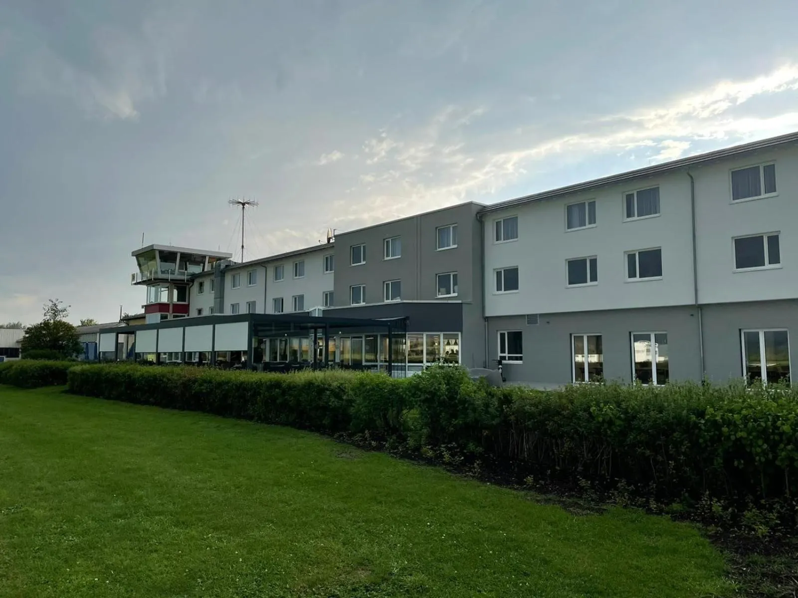 Property building in Concorde Hotel am Flugplatz