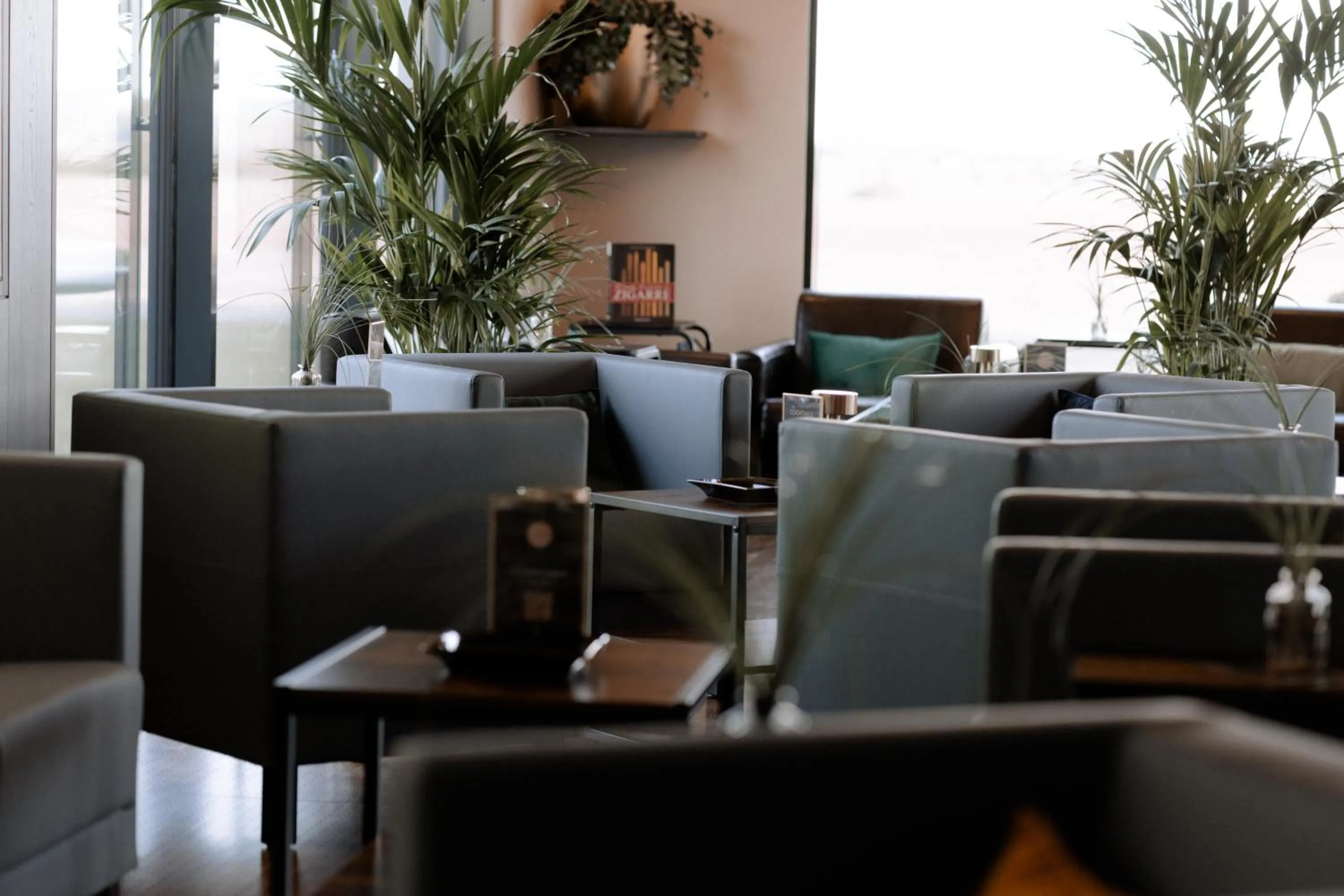 Restaurant/places to eat in Concorde Hotel am Flugplatz