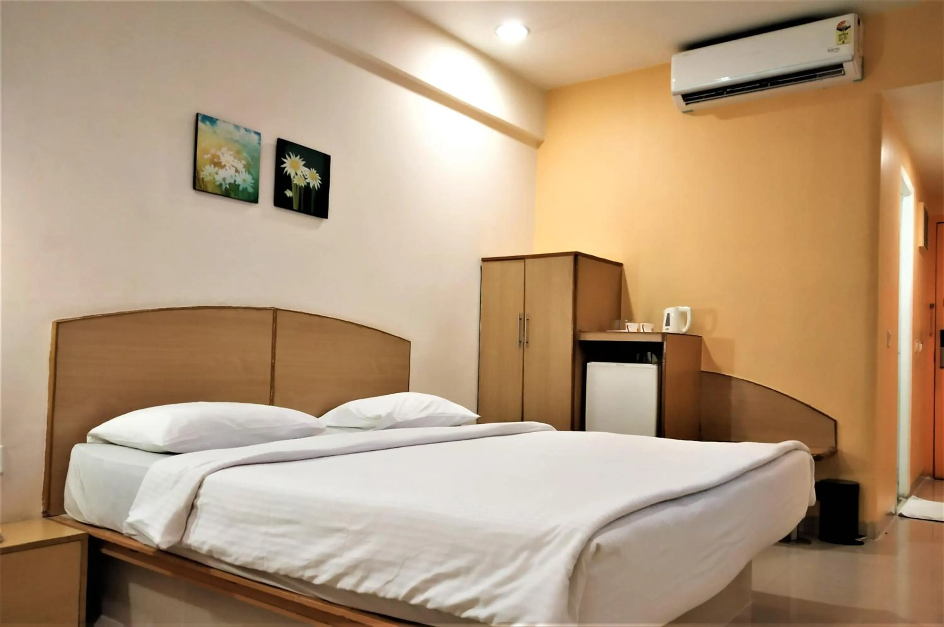 Bedroom, Bed in Ginger Agartala