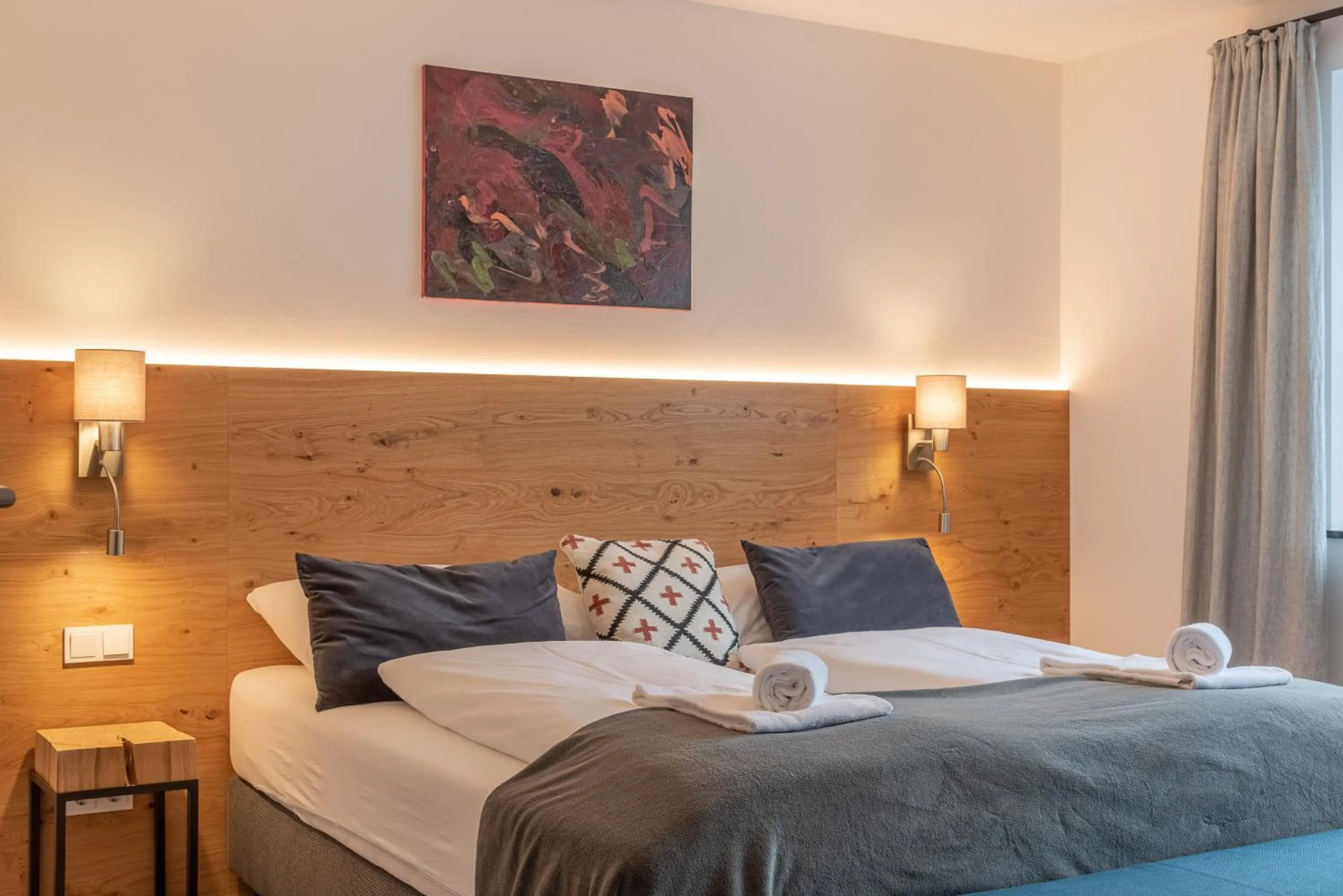 Bed in Finest Villa Zell am See by All in One Apartments incl SUMMER CARD