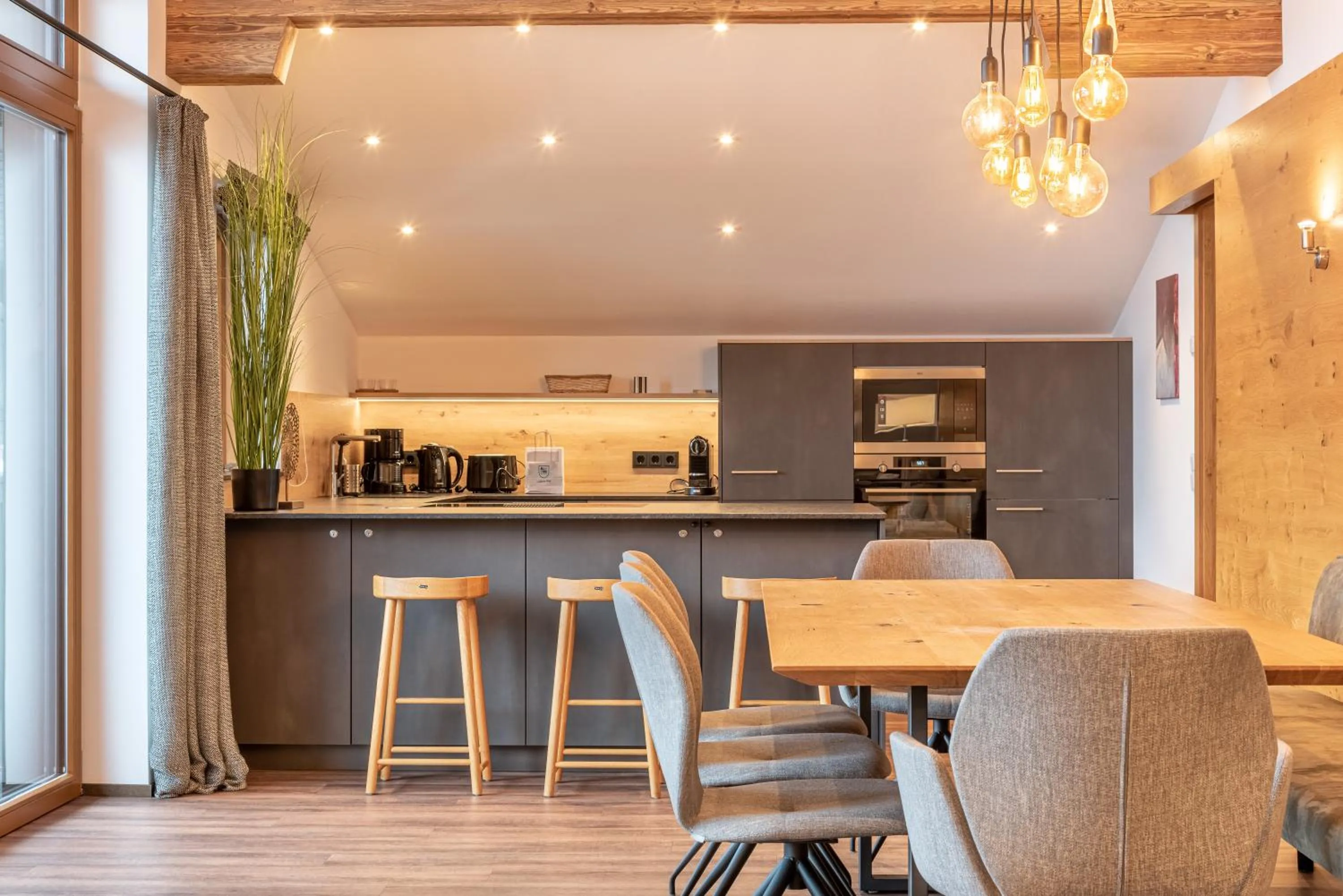 Kitchen or kitchenette in Finest Villa Zell am See by All in One Apartments incl SUMMER CARD