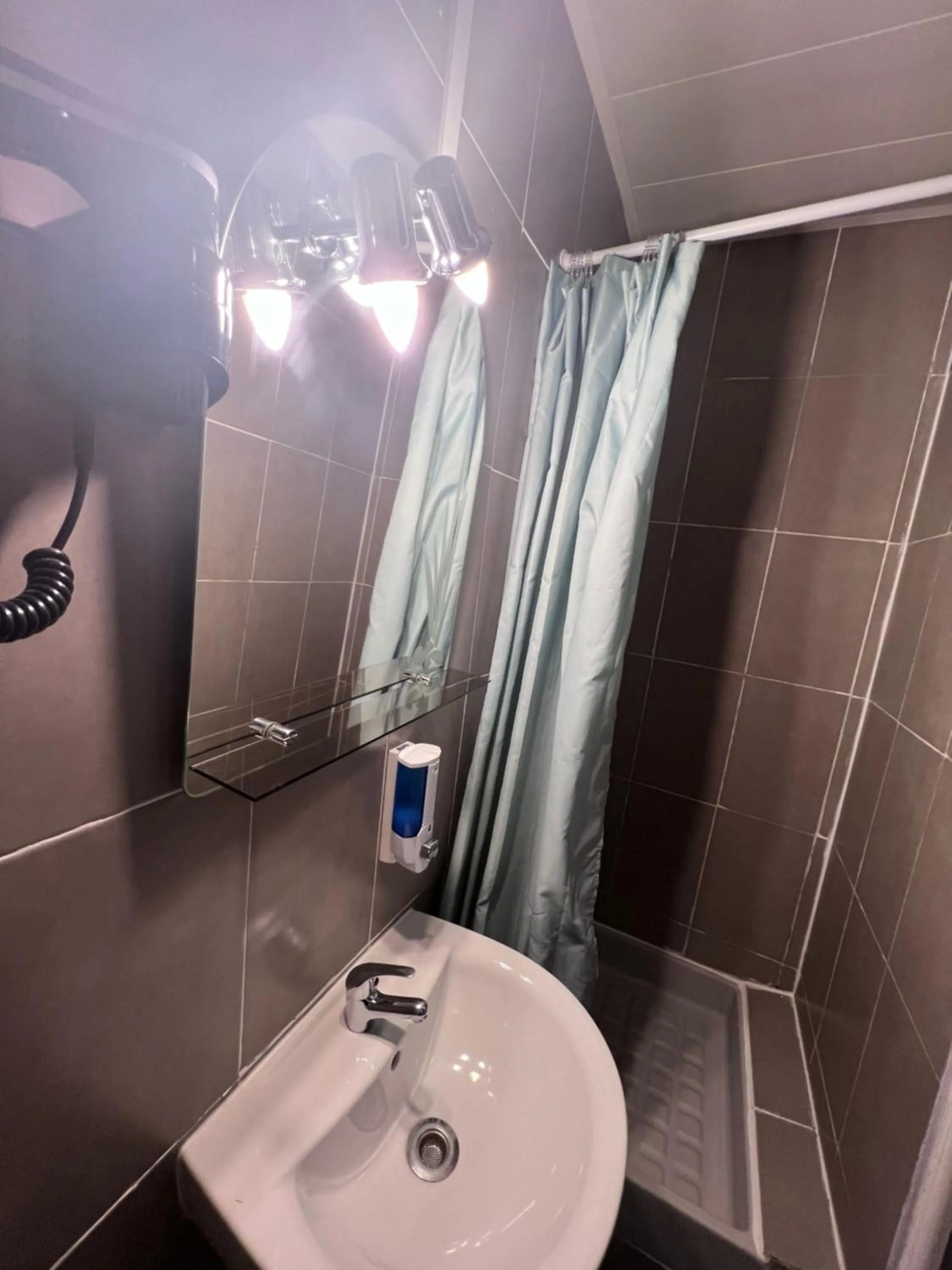 Shower in Grand Hôtel De L'Europe