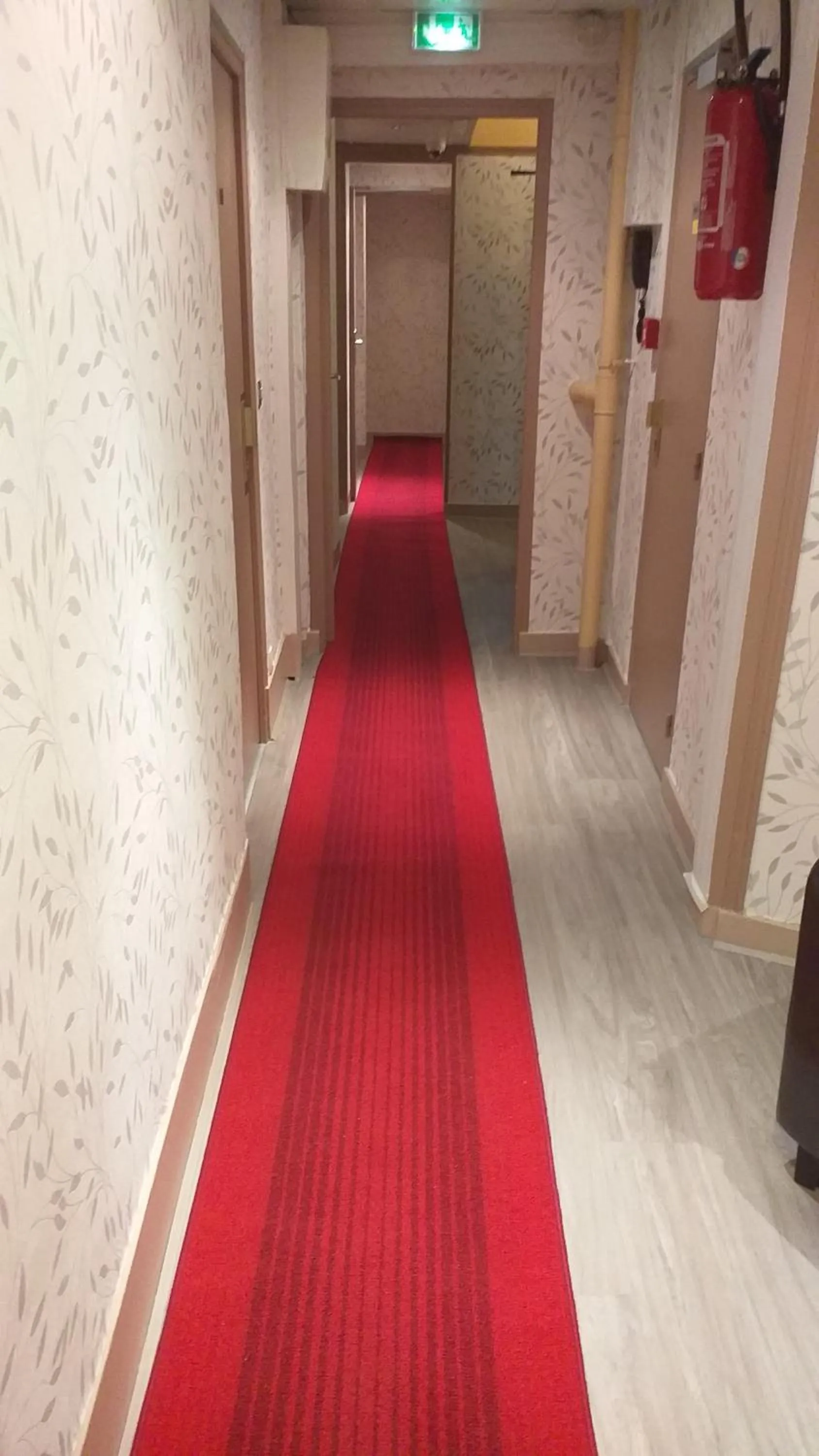 Property building in Grand Hôtel De L'Europe