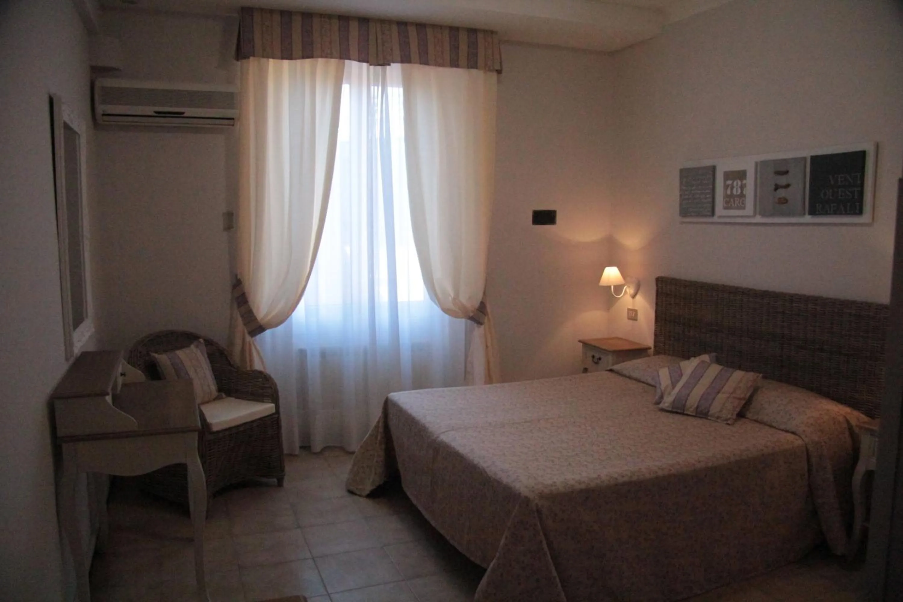 Decorative detail, Bed in Hotel Bel Sit