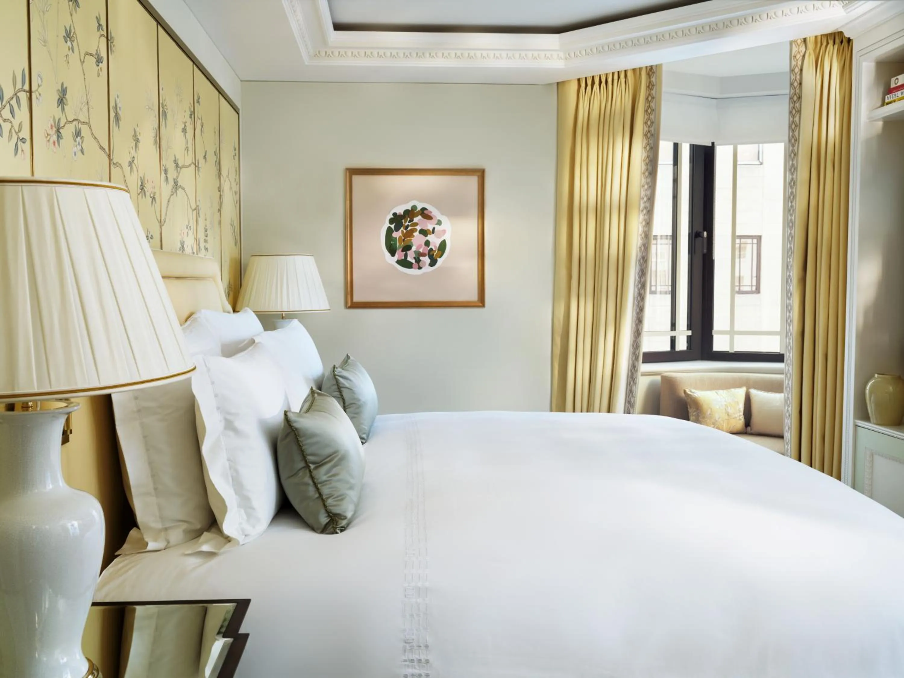 Bed in The Dorchester - Dorchester Collection