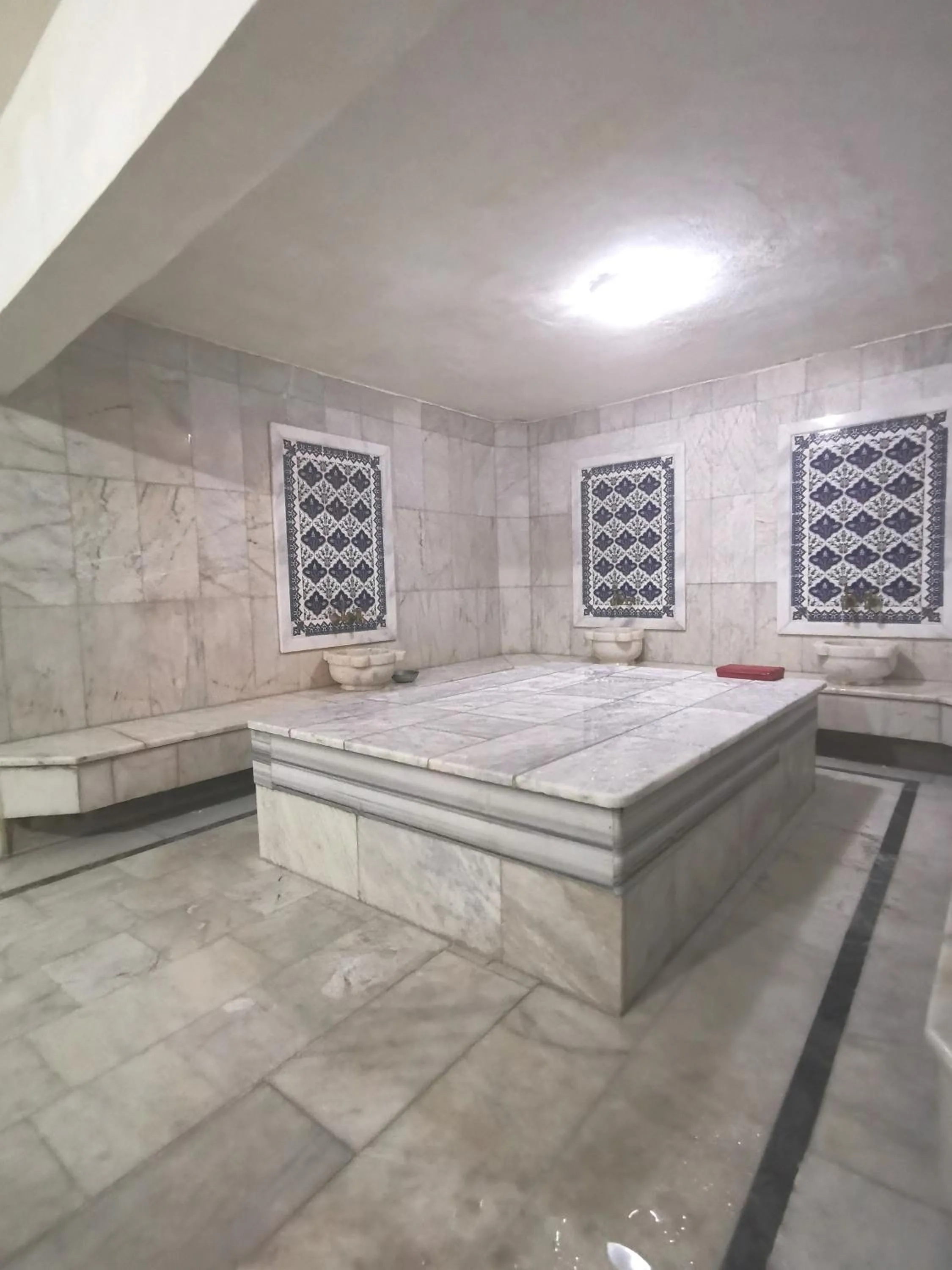 Steam room in Intermar Hotel