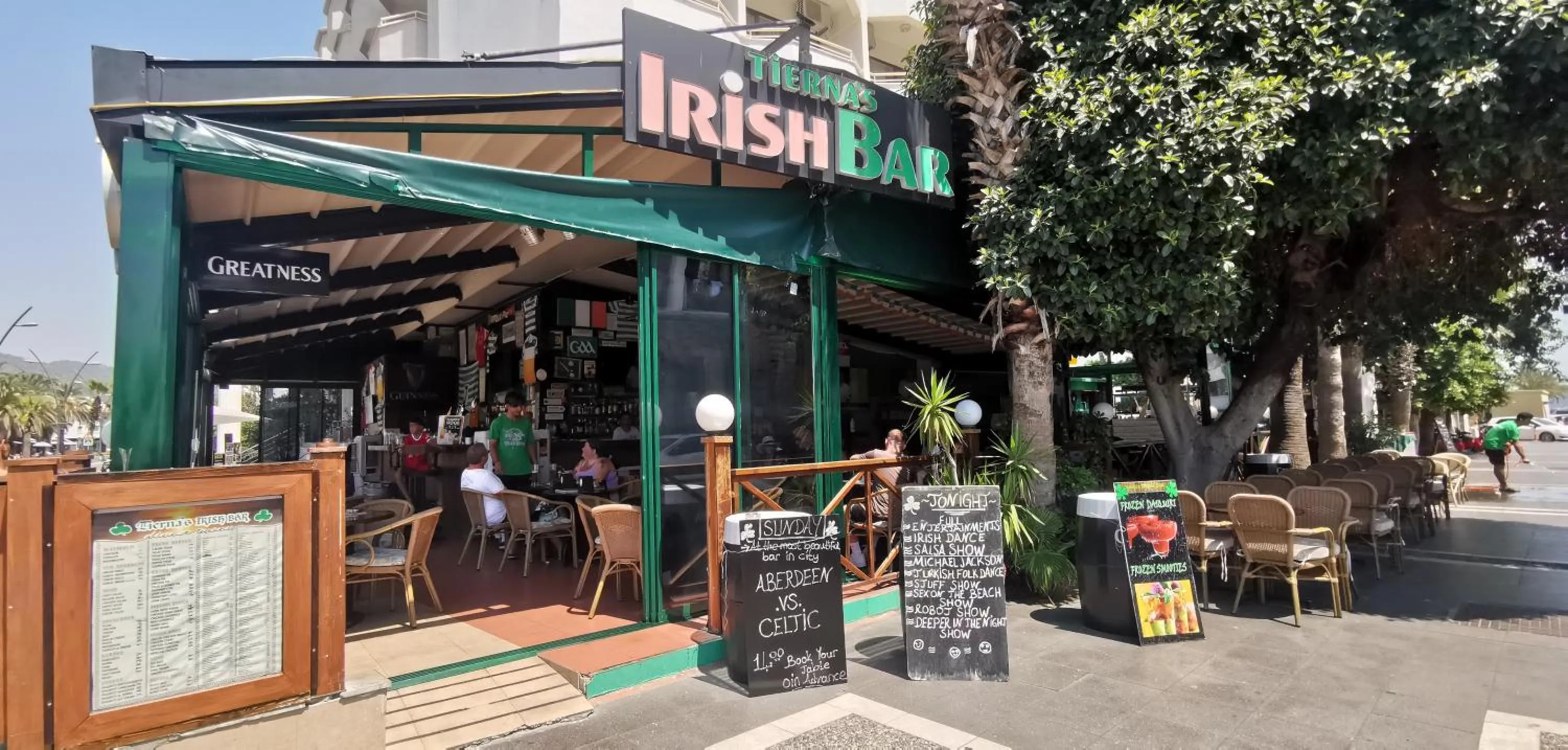 Restaurant/places to eat in Intermar Hotel