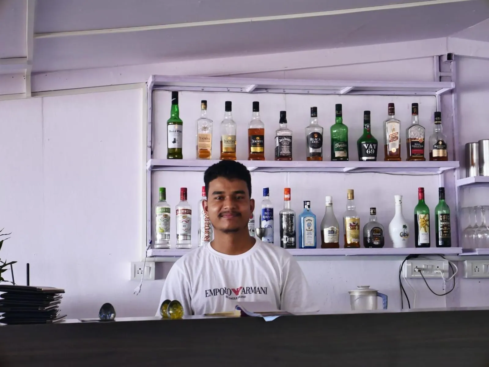 Restaurant/places to eat in O3 Beach Resort