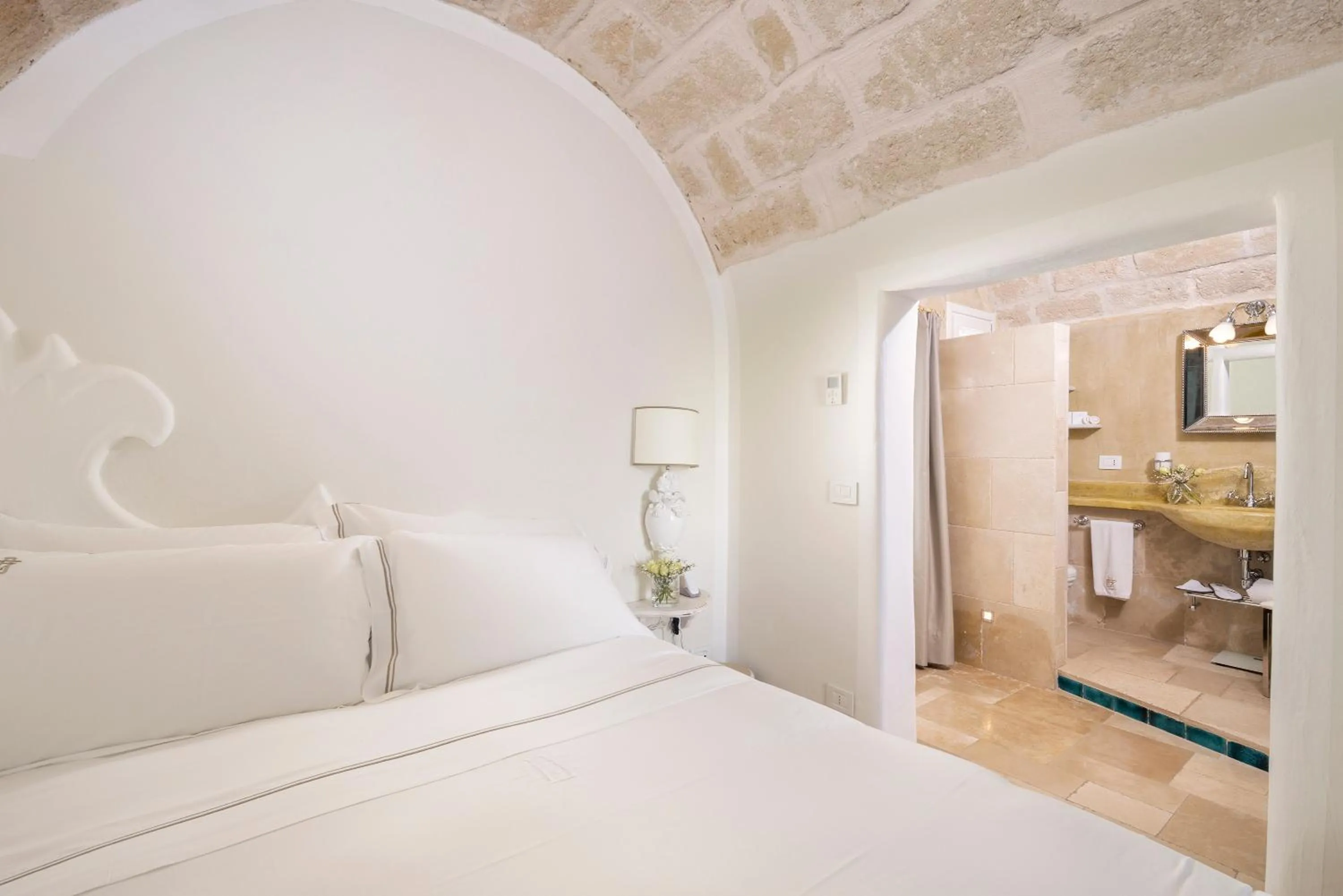 Photo of the whole room, Bed in Hotel Don Ferrante