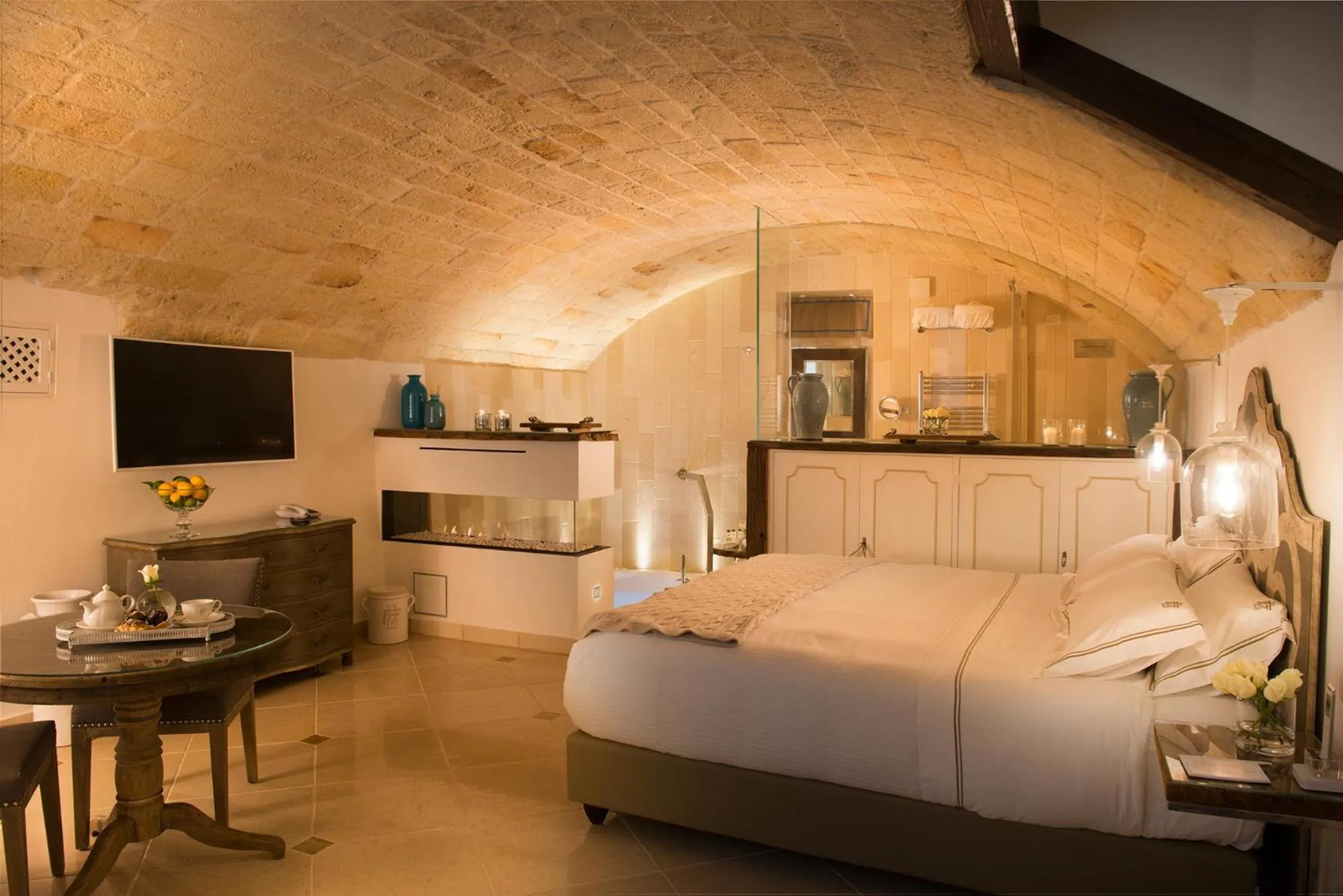 Photo of the whole room, Bed in Hotel Don Ferrante