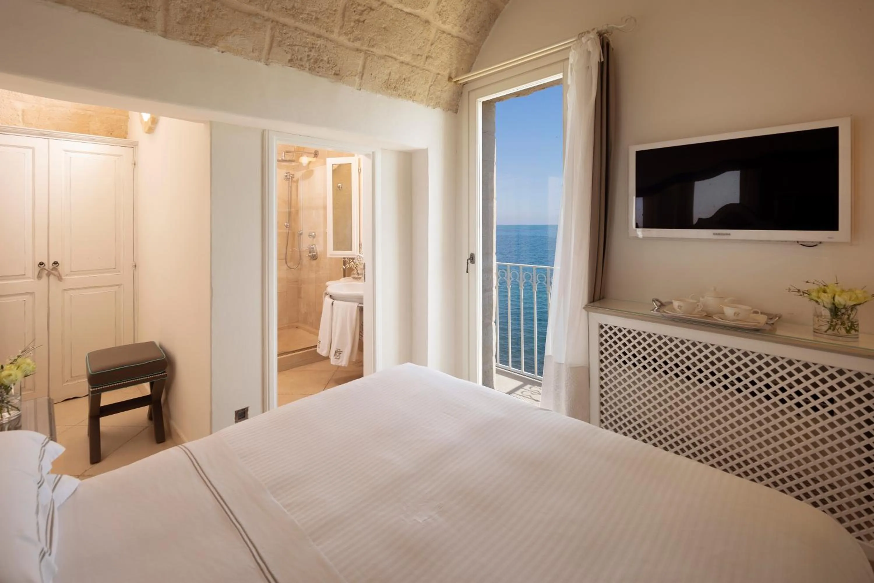 Photo of the whole room, Bed in Hotel Don Ferrante