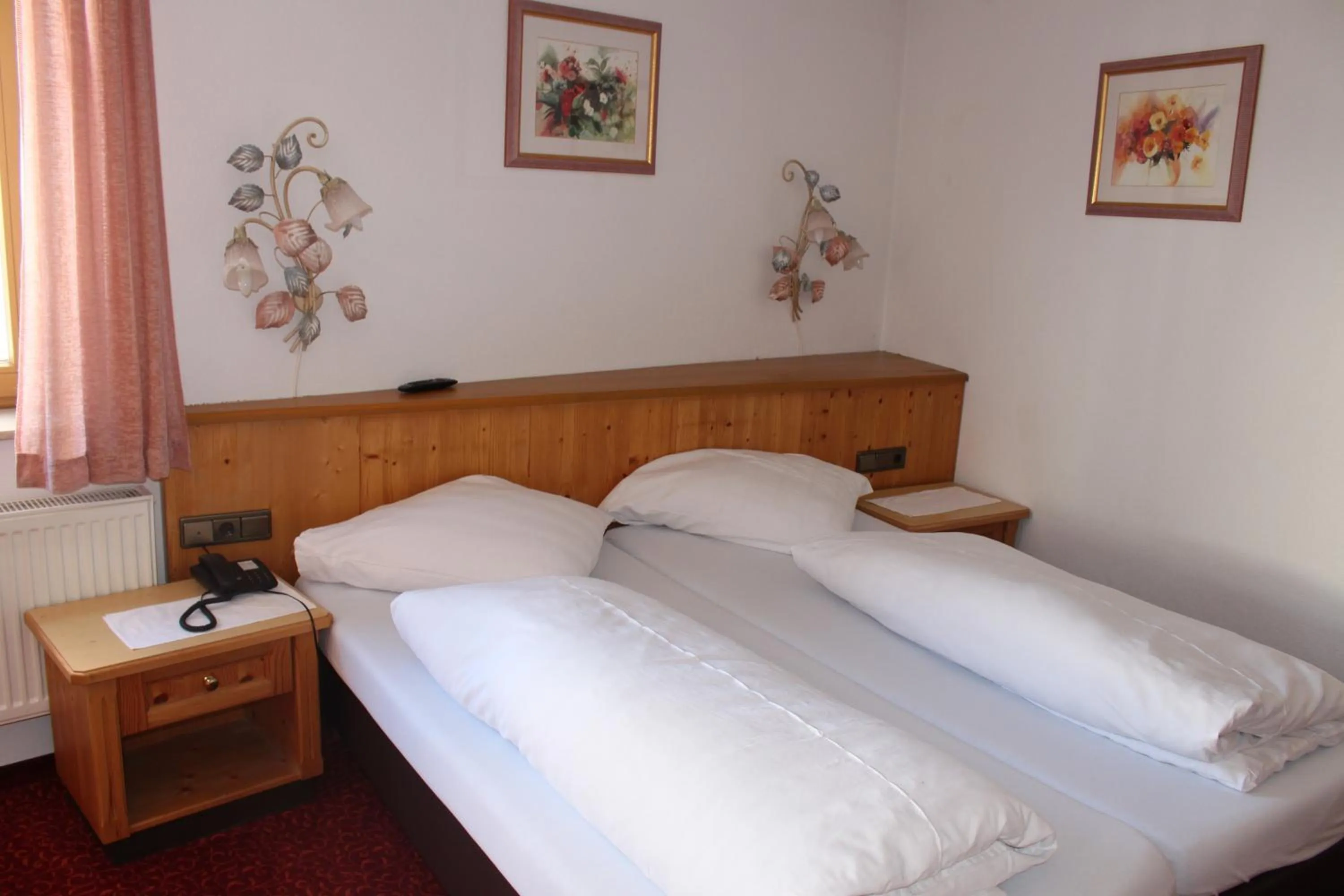 Bedroom, Bed in Gasthof Zellerstuben