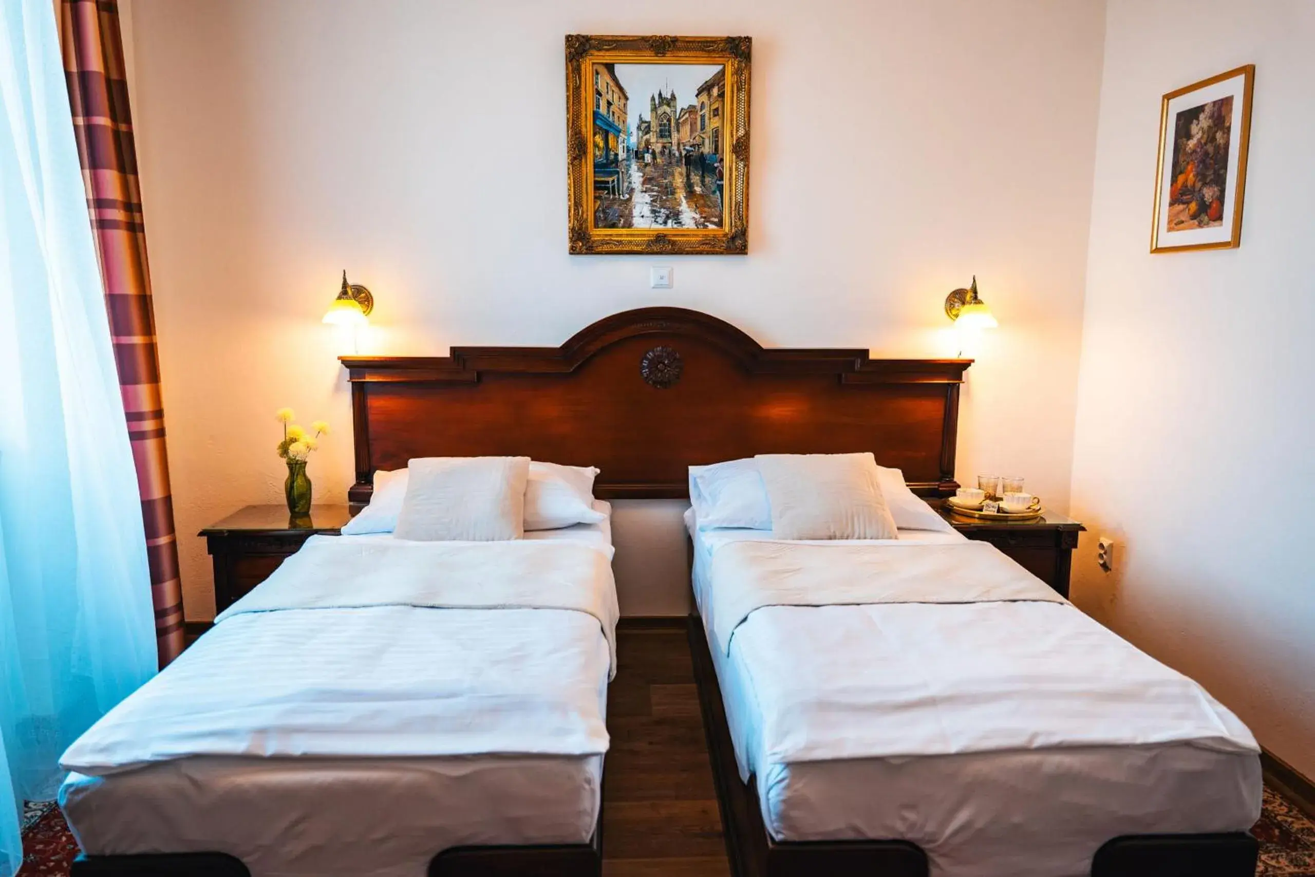 Twin Room with Balcony in Hotel Grand Twin Room with Balcony in Hotel Grand