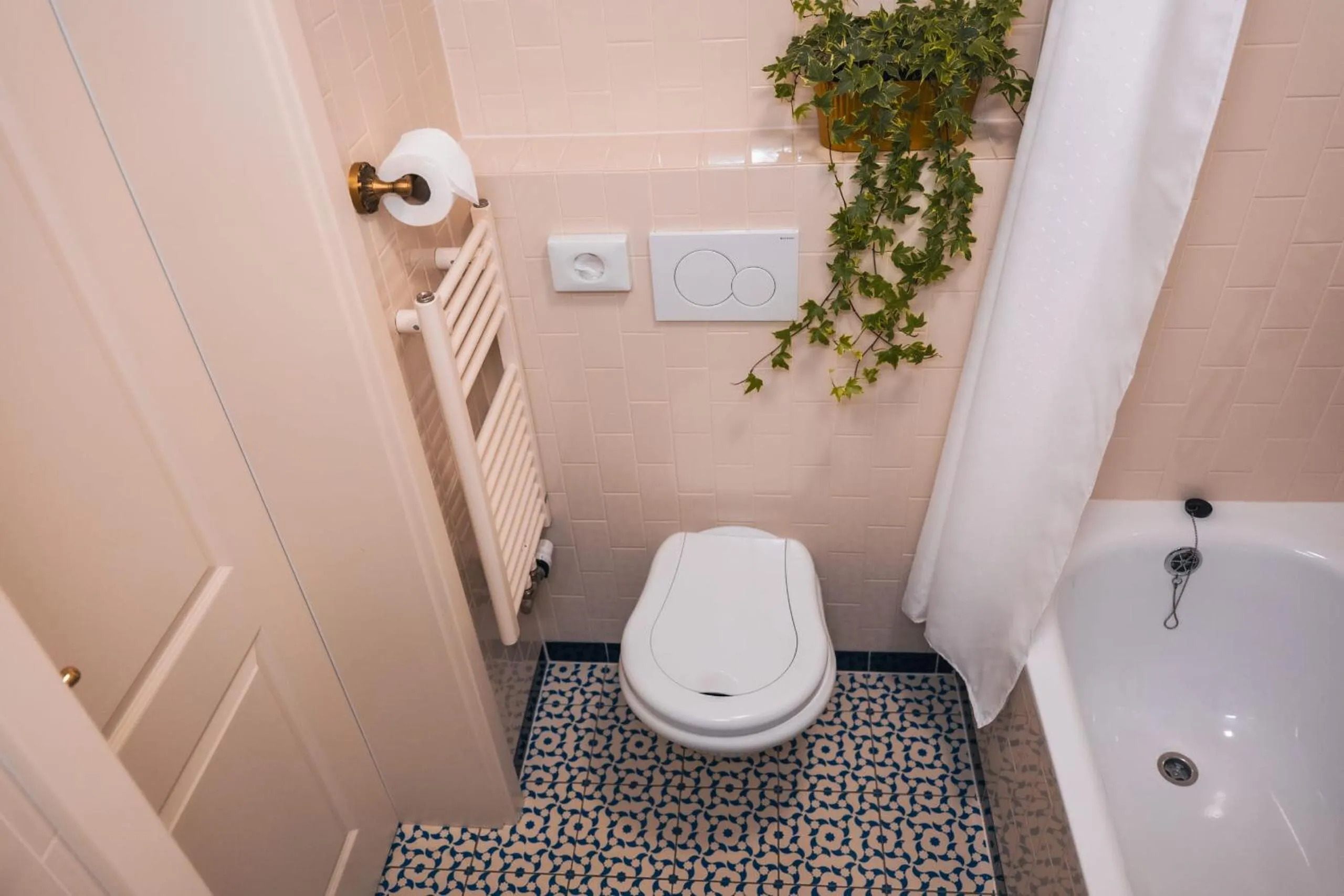 Toilet in Hotel Grand