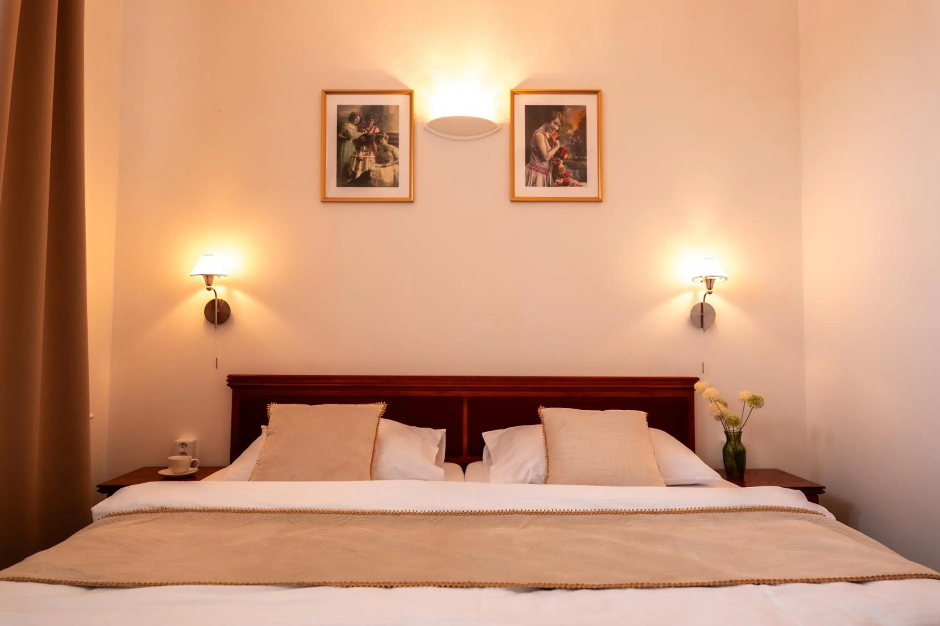 One-Bedroom Suite in Hotel Grand